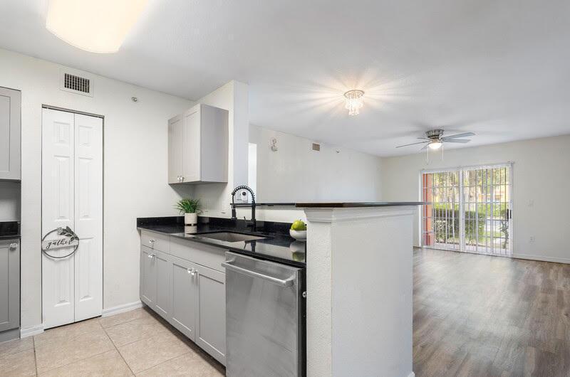 6768 Heritage Grande 7103, Boynton Beach, FL 33437, Boynton Beach - Photo 2