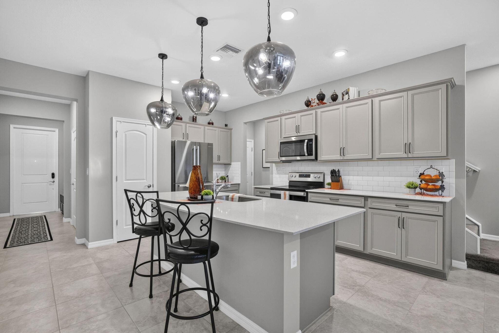 4416 Appleton Circle E, Oakland Park, FL 33309, Oakland Park - Photo 4