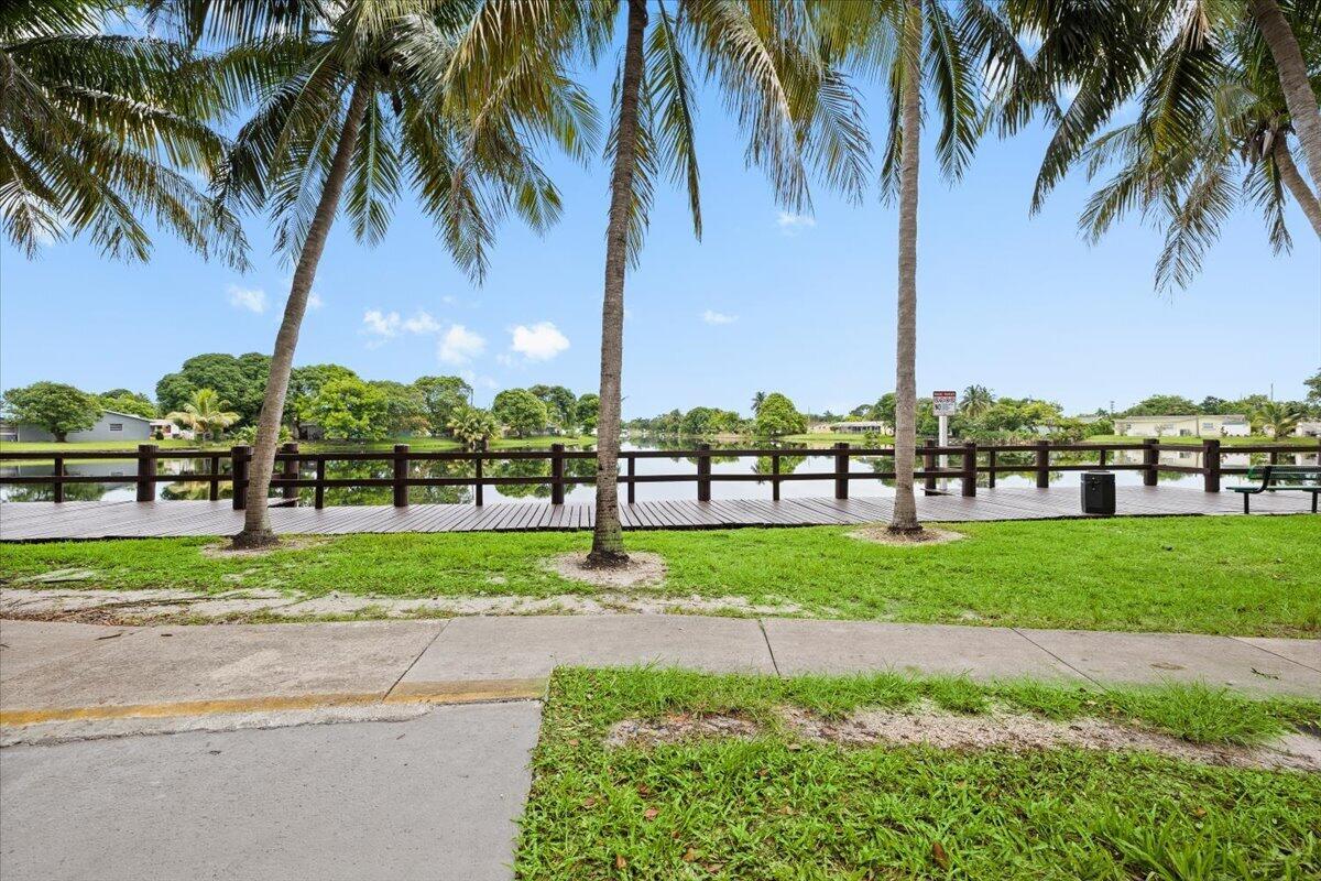 2531 NW 39th Terrace 202, Lauderdale Lakes, FL 33311, Lauderdale Lakes - Photo 2