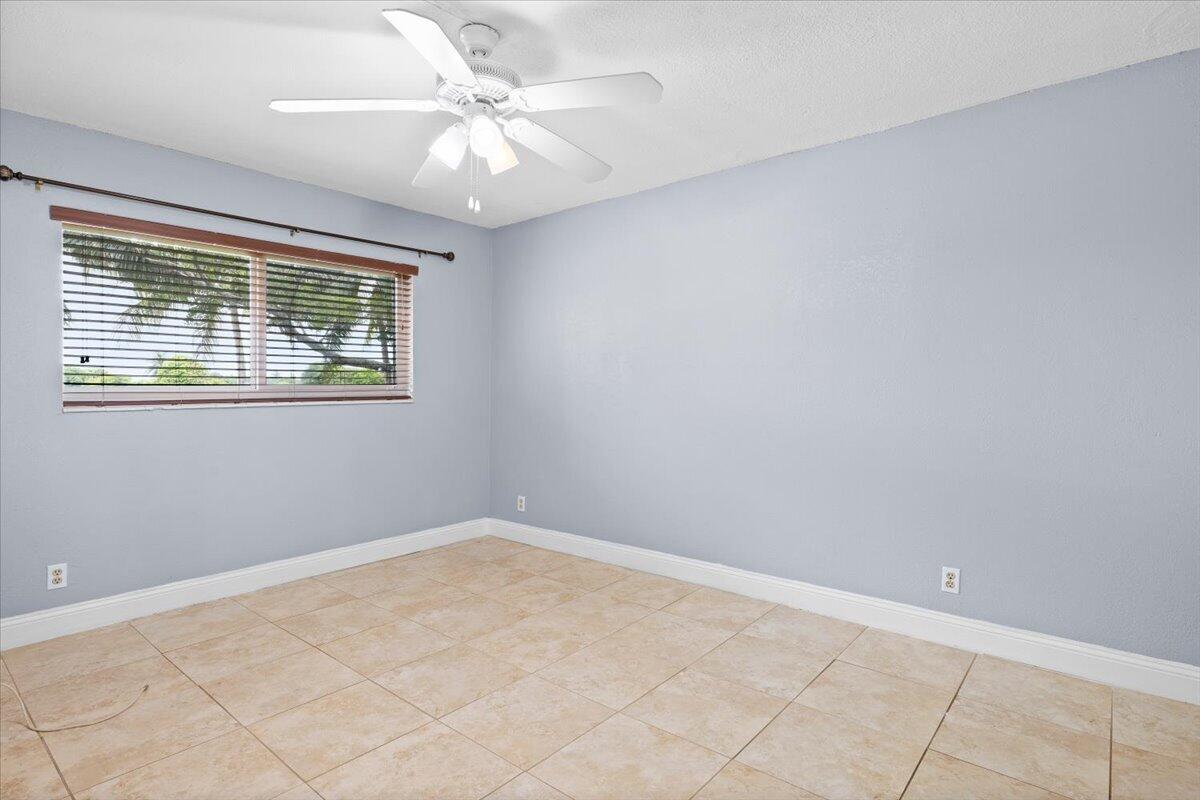 2531 NW 39th Terrace 202, Lauderdale Lakes, FL 33311, Lauderdale Lakes - Photo 4