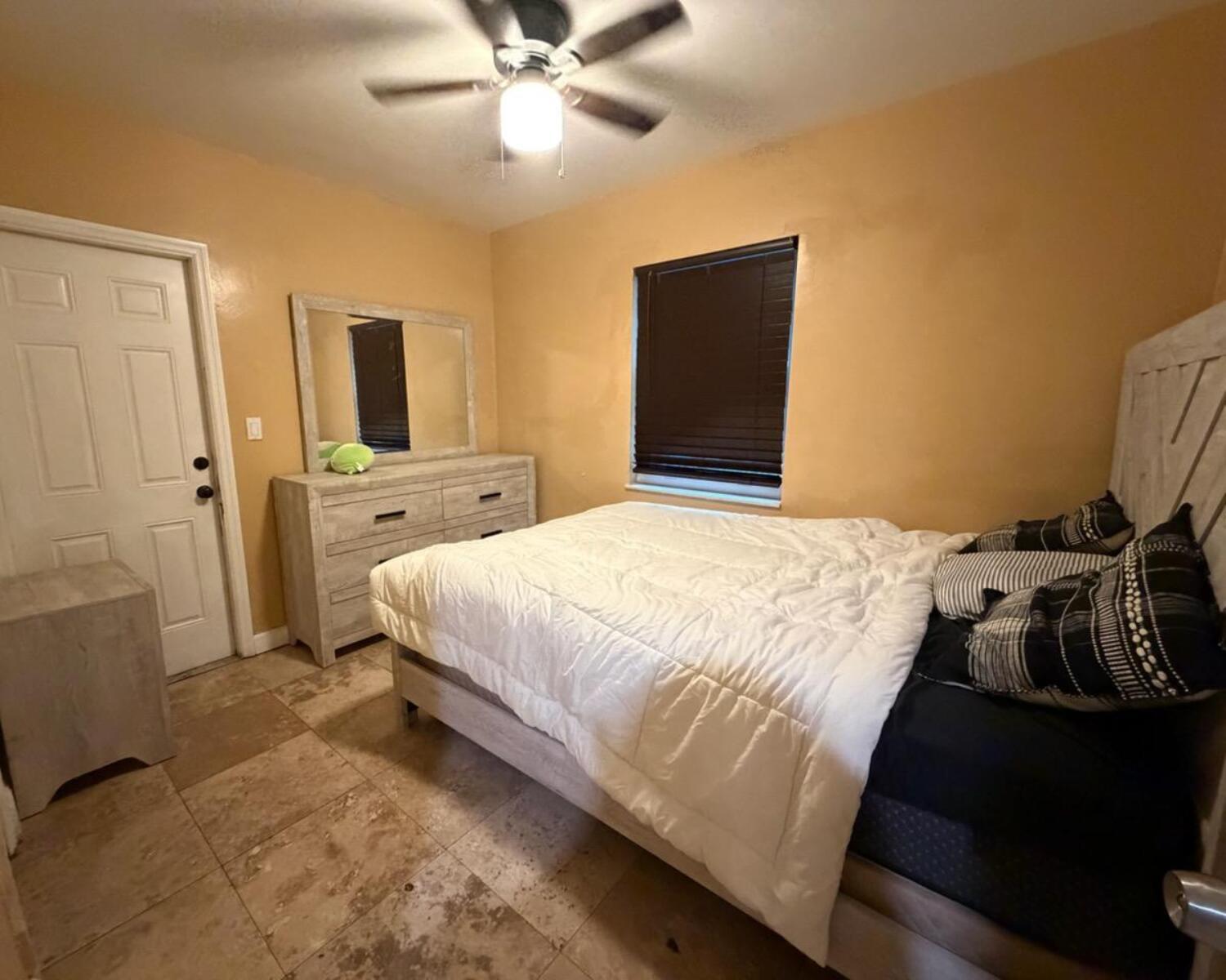 440 NW 15TH Avenue, Fort Lauderdale, FL 33311, Fort Lauderdale - Photo 5