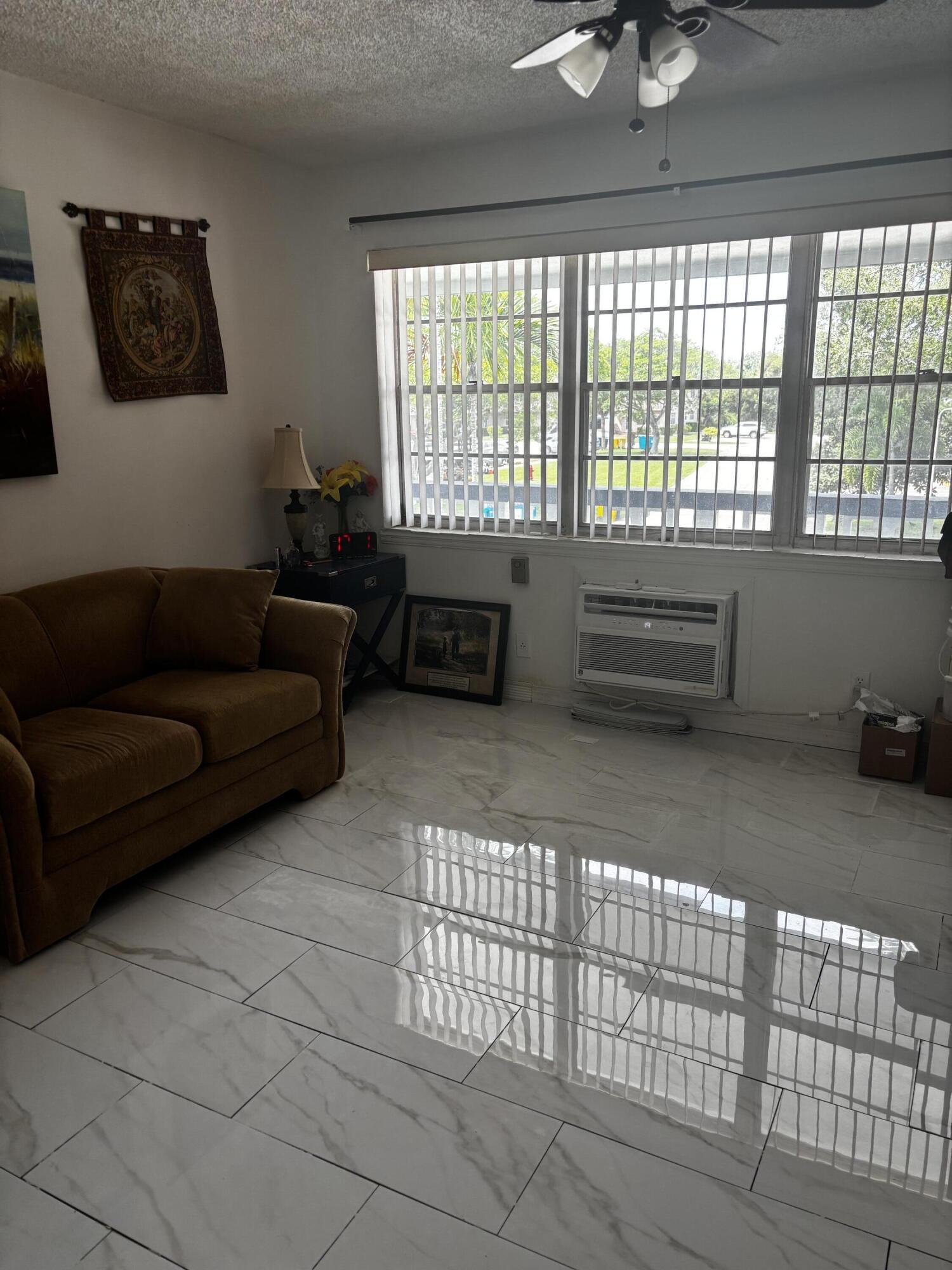 237 NORTHAMPTON L, West Palm Beach, FL 33417, West Palm Beach