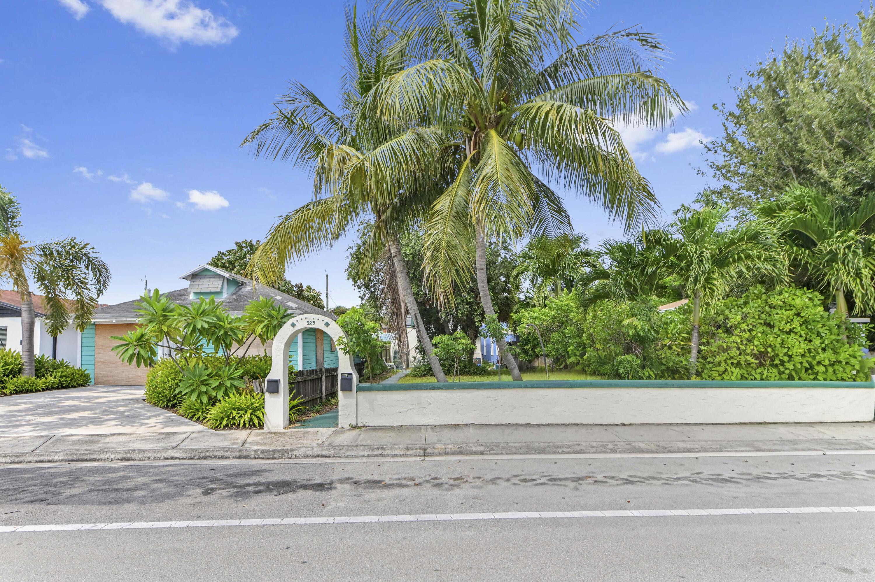 225 N M Street 1, Lake Worth Beach, FL 33460, Lake Worth Beach