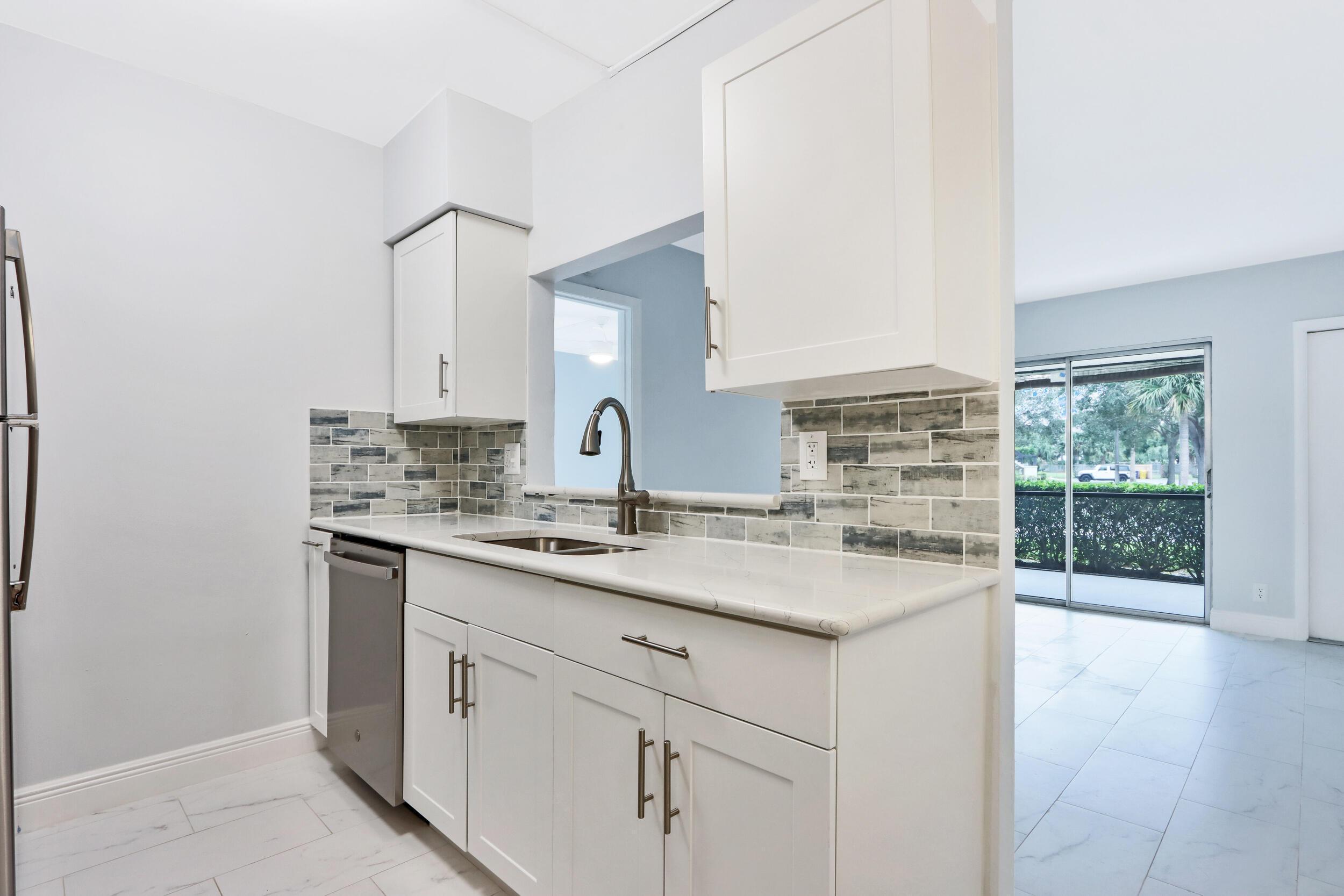 6313 CHASEWOOD Drive B, Jupiter, FL 33458, Jupiter - Photo 4