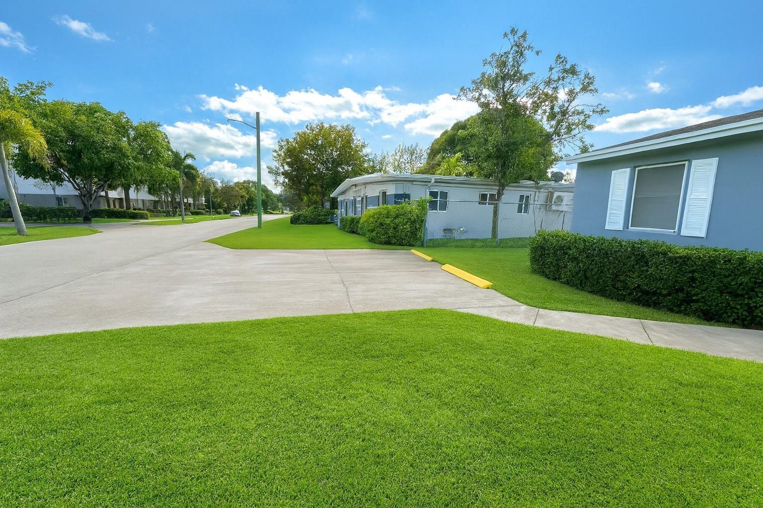 741 NW 10th Terrace, Fort Lauderdale, FL 33311, Fort Lauderdale - Photo 2
