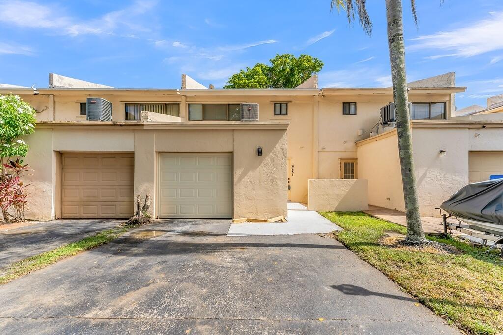 4281 NW 76 Avenue, Davie, FL 33328, Davie