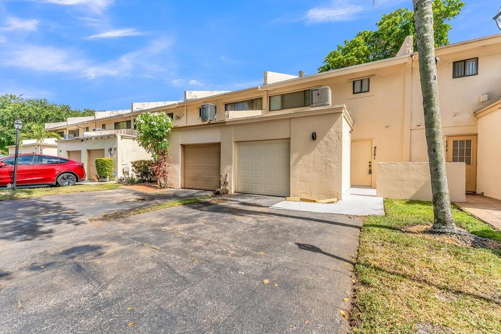 4281 NW 76 Avenue, Davie, FL 33328, Davie - Photo 3