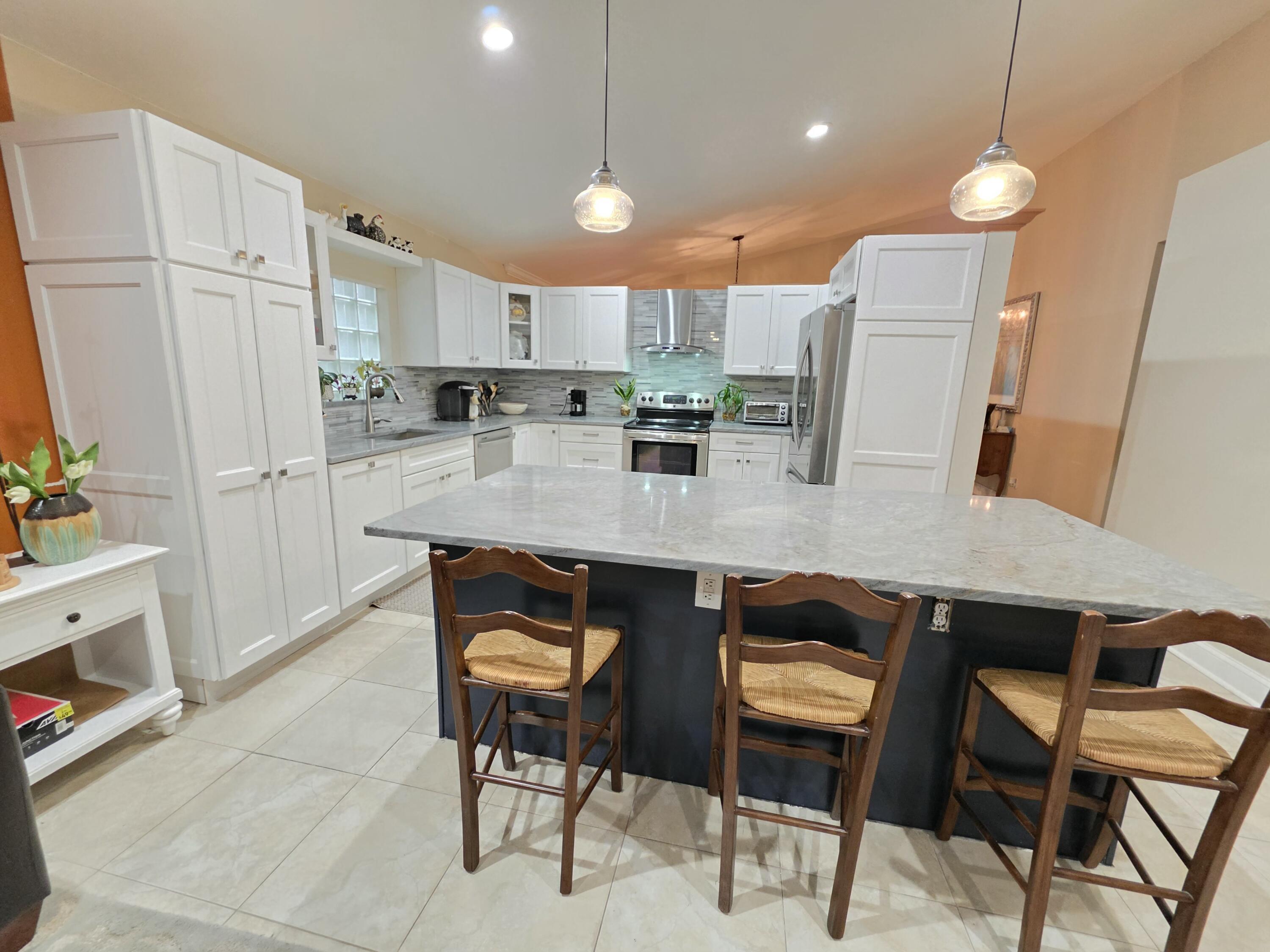 7172 CATALINA Way, Lake Worth, FL 33467, Lake Worth - Photo 2