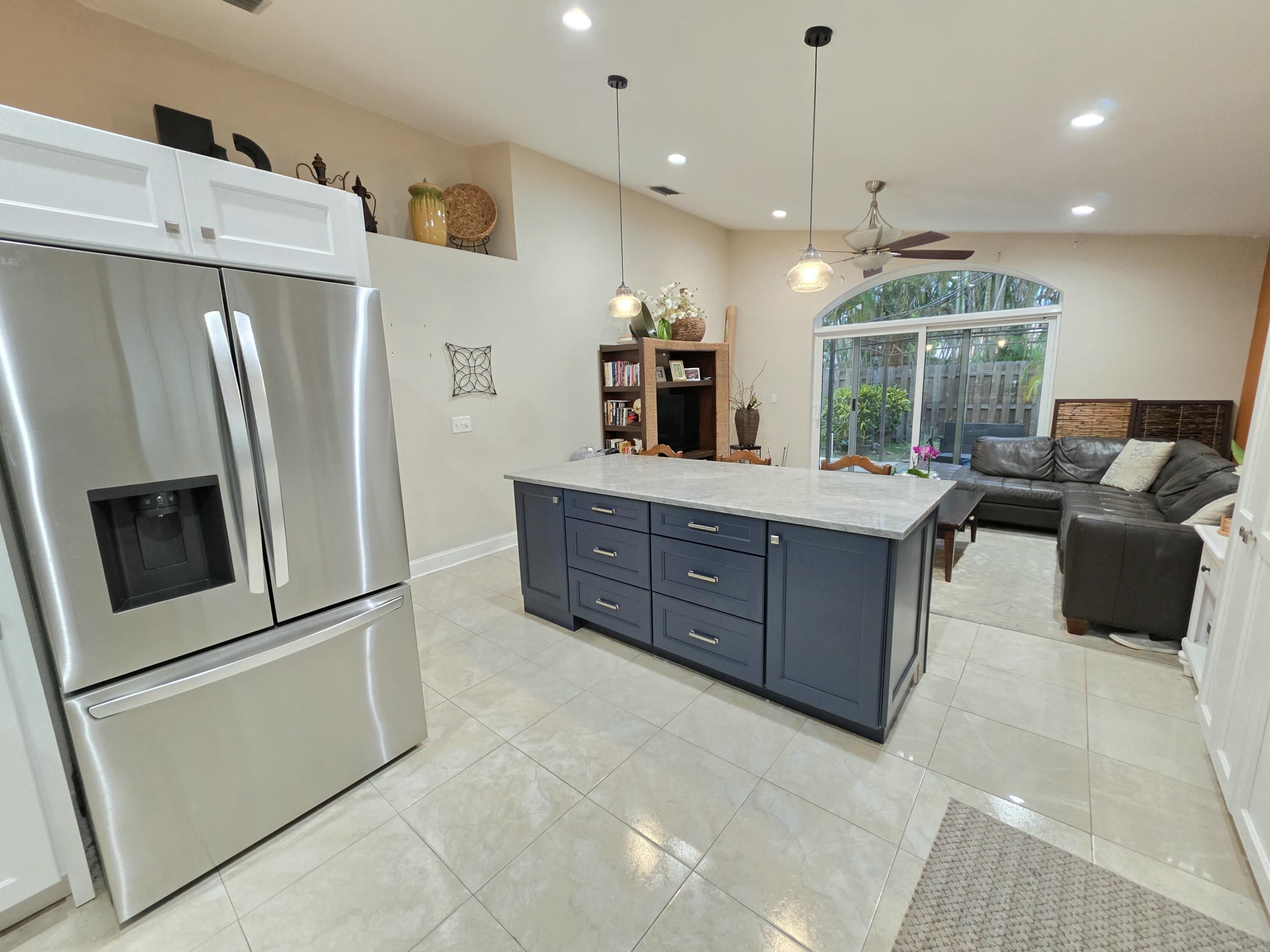 7172 CATALINA Way, Lake Worth, FL 33467, Lake Worth - Photo 4