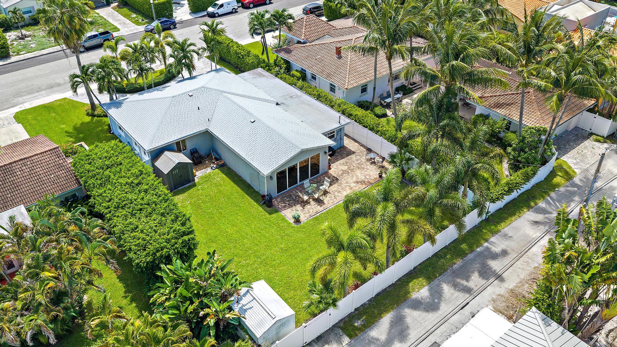 243 Gray Street, West Palm Beach, FL 33405, West Palm Beach - Photo 3