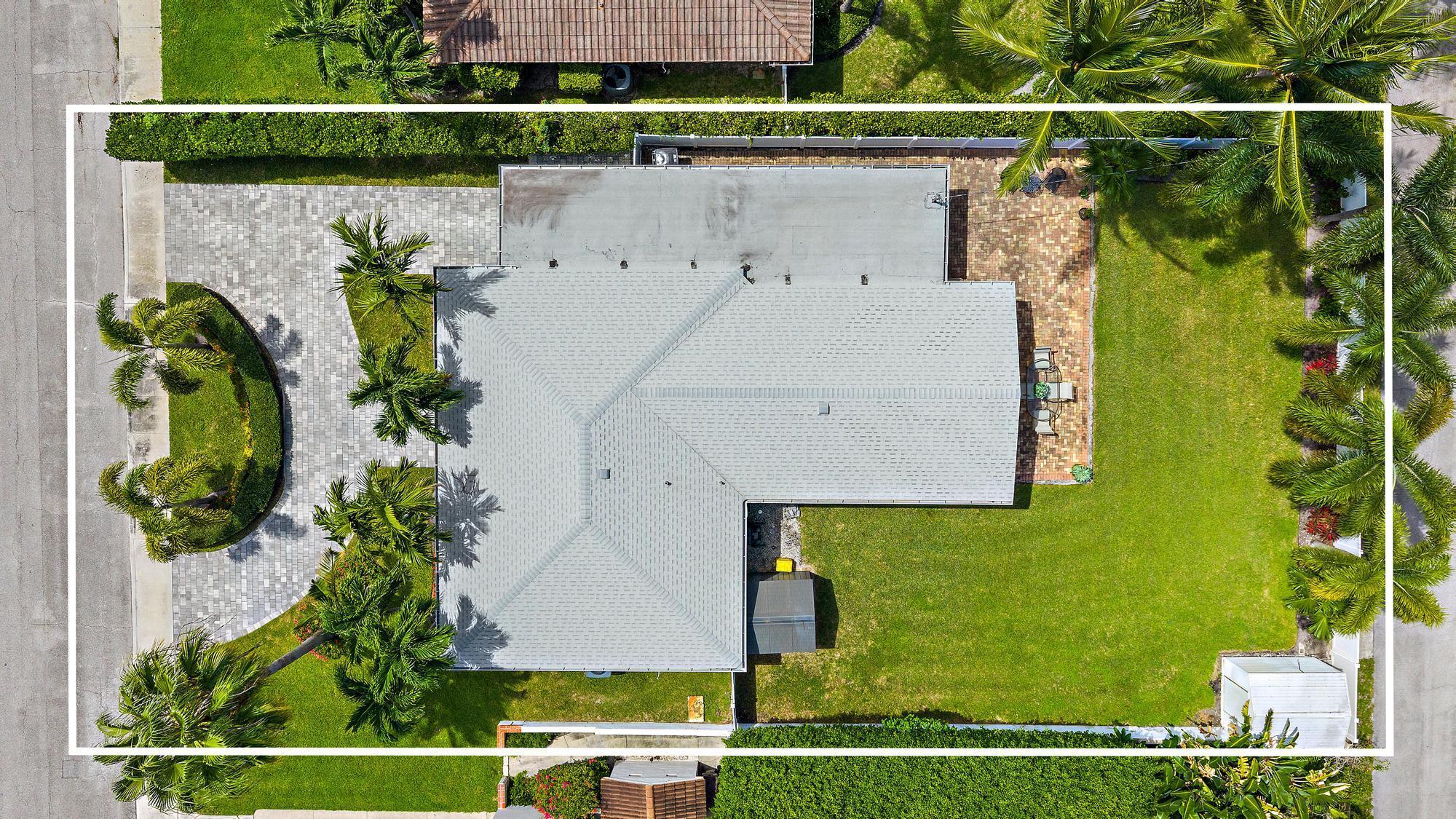 243 Gray Street, West Palm Beach, FL 33405, West Palm Beach - Photo 2