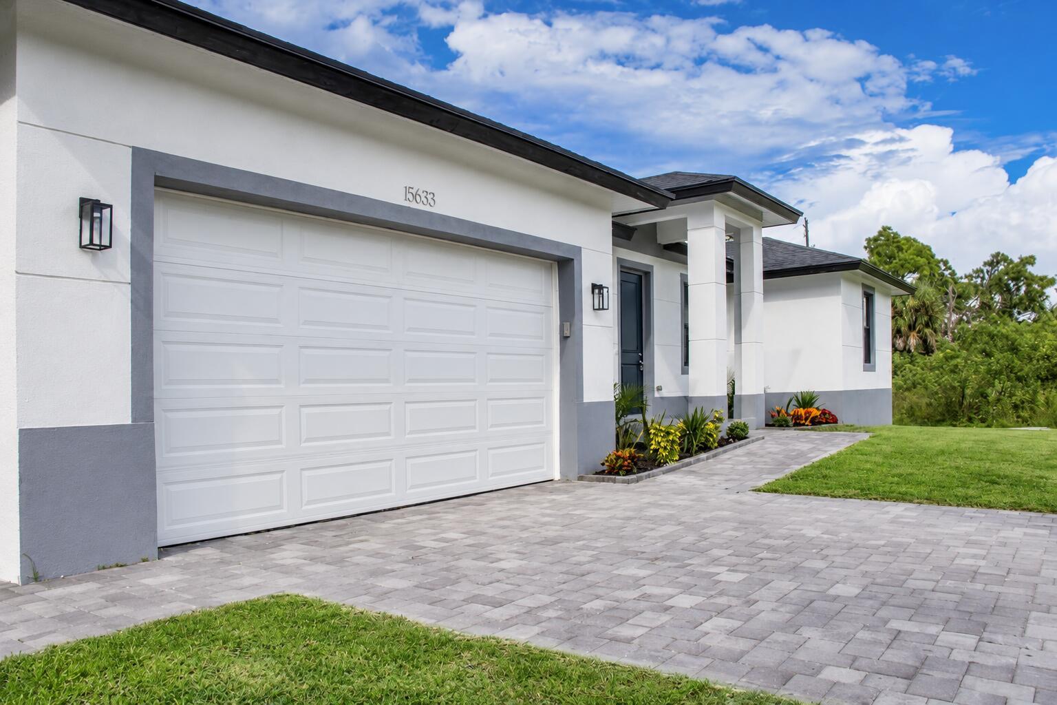 15633 LAKELAND Circle, Port Charlotte, FL 33981, Port Charlotte - Photo 4