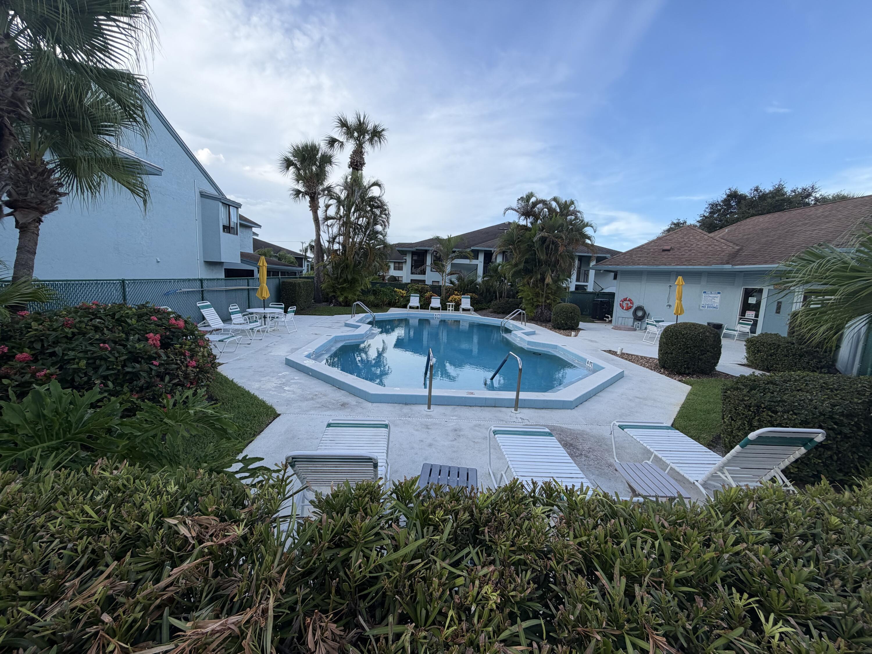 950 S Kanner Highway C 10, Stuart, FL 34994, Stuart - Photo 3
