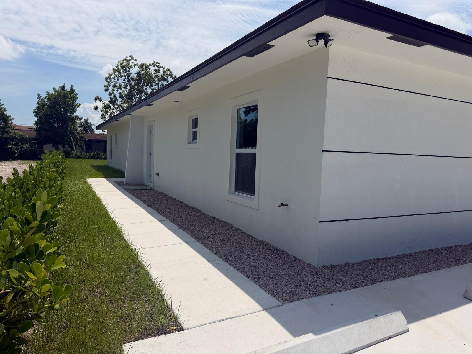 4880 Alberta Avenue A, West Palm Beach, FL 33417, West Palm Beach - Photo 2