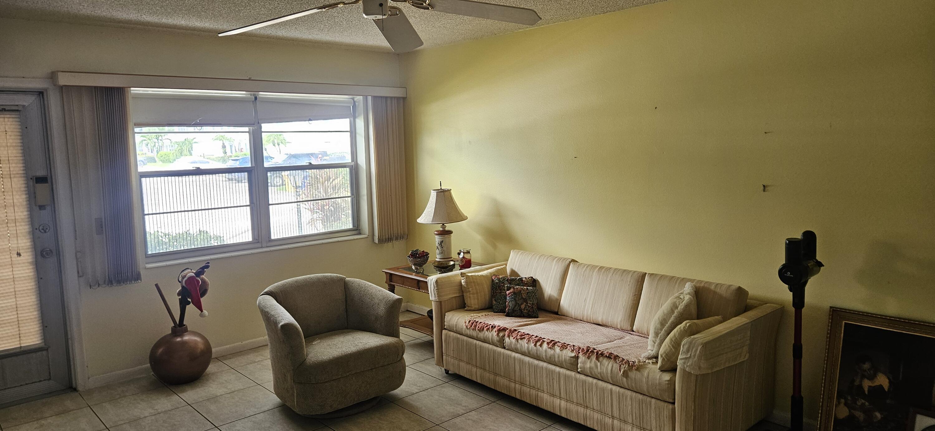 125 Northampton G, West Palm Beach, FL 33417, West Palm Beach - Photo 2