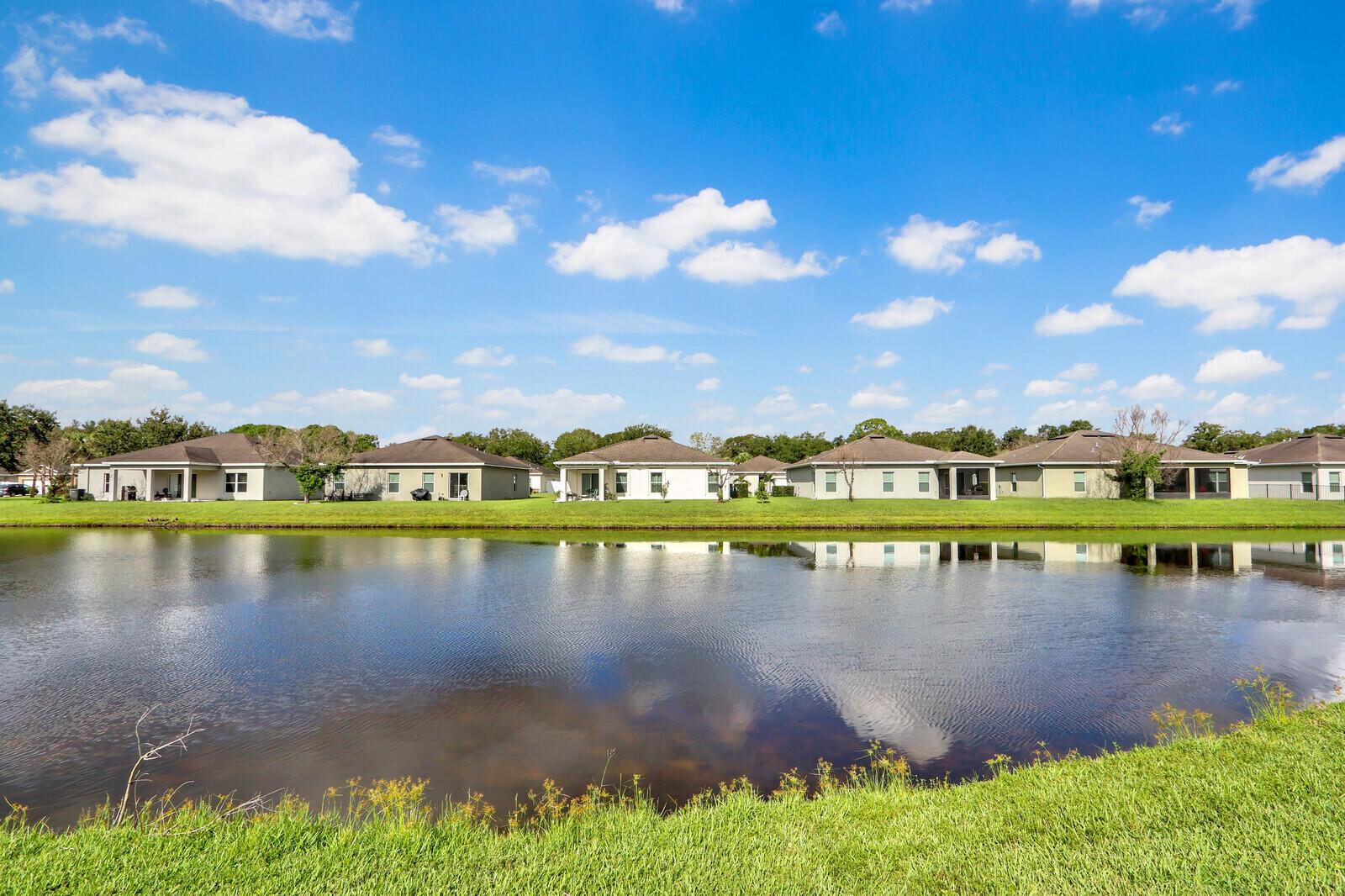 5255 Oakland Lake Circle, Fort Pierce, FL 34951, Fort Pierce - Photo 3