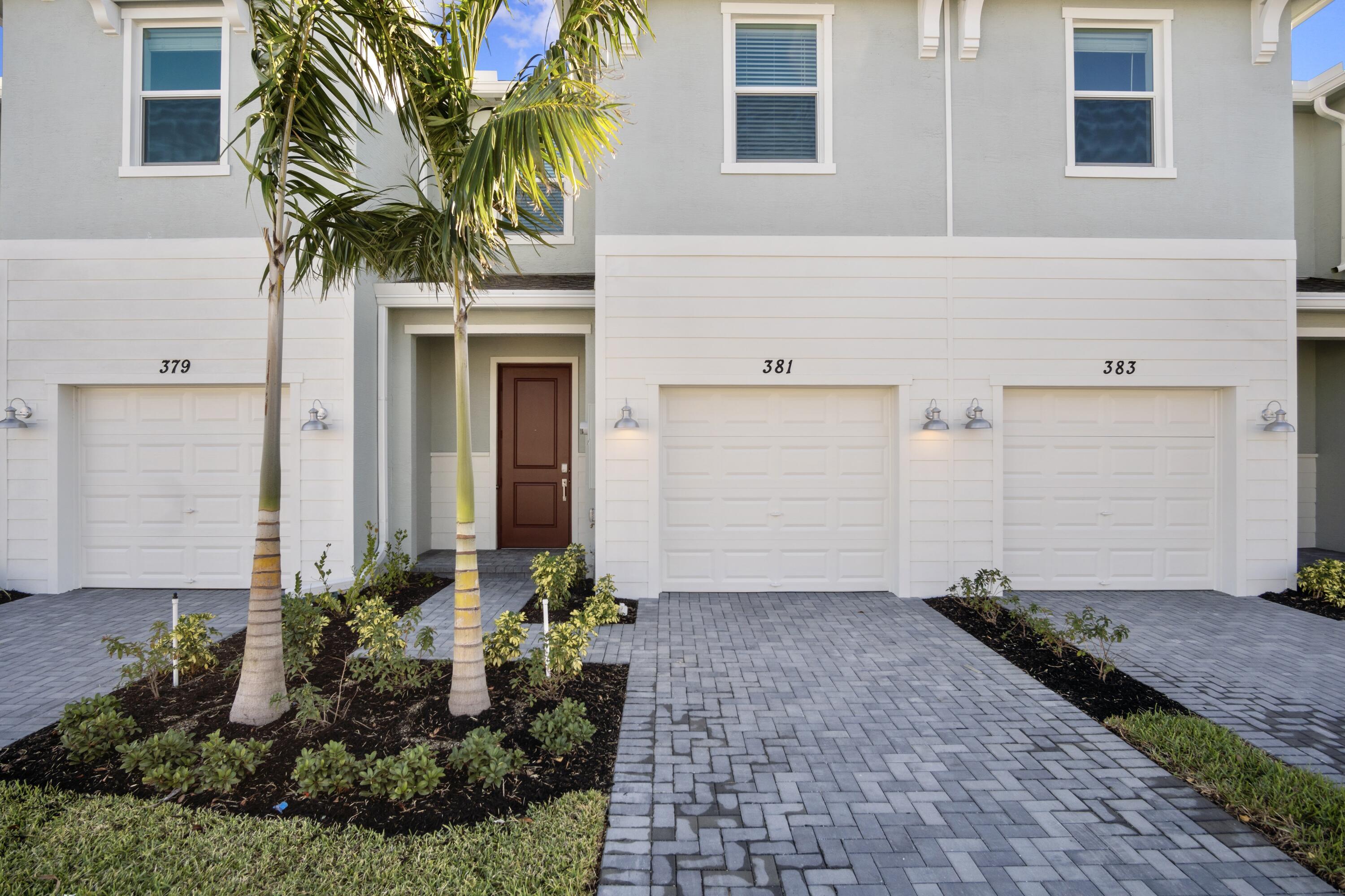 381 SE CROSSOAK Lane, Port St. Lucie, FL 34984, Port St. Lucie
