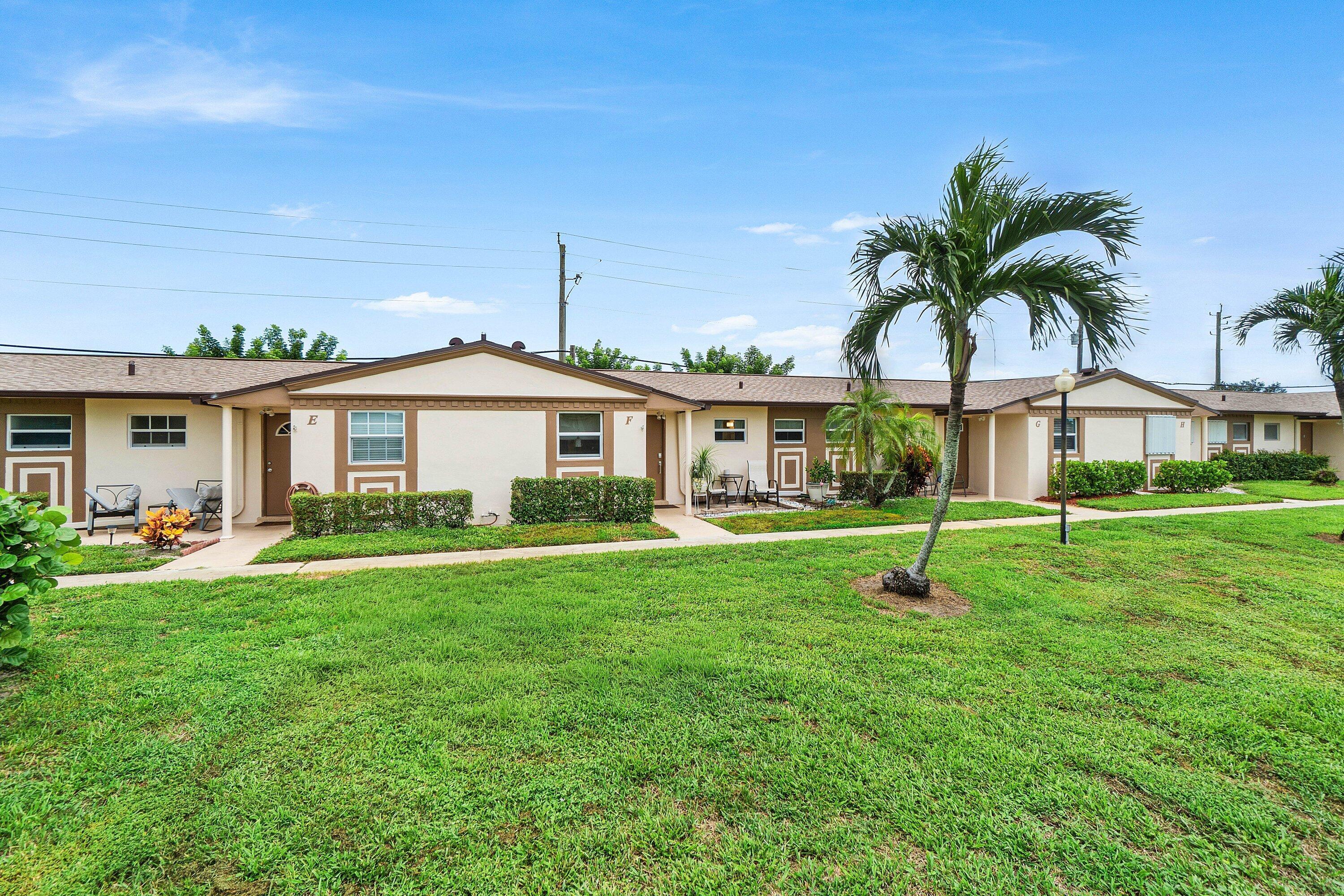 2883 CROSLEY Drive W F, West Palm Beach, FL 33415, West Palm Beach - Photo 2