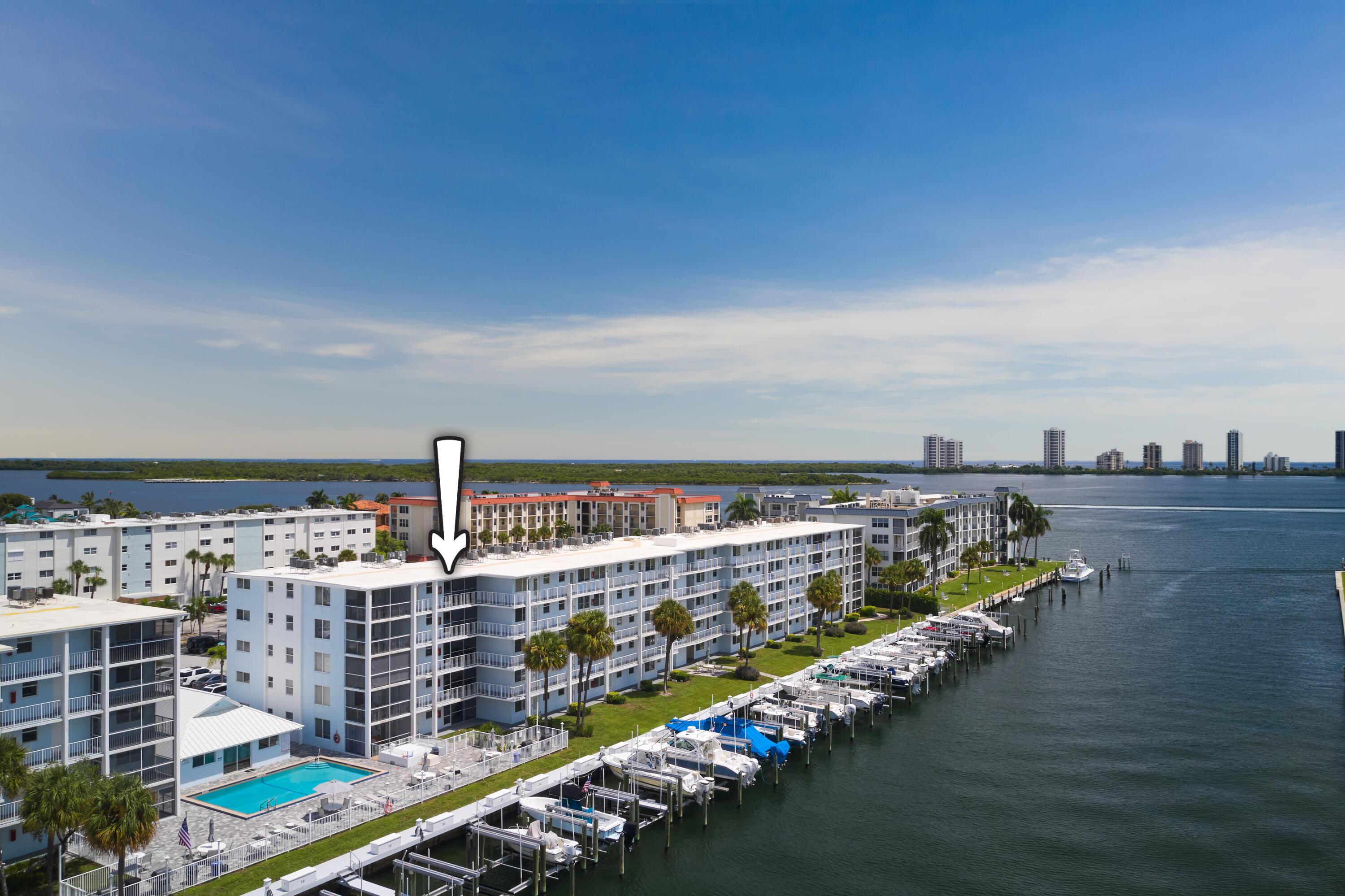 104 Paradise Harbour Boulevard 402, North Palm Beach, FL 33408, North Palm Beach - Photo 2