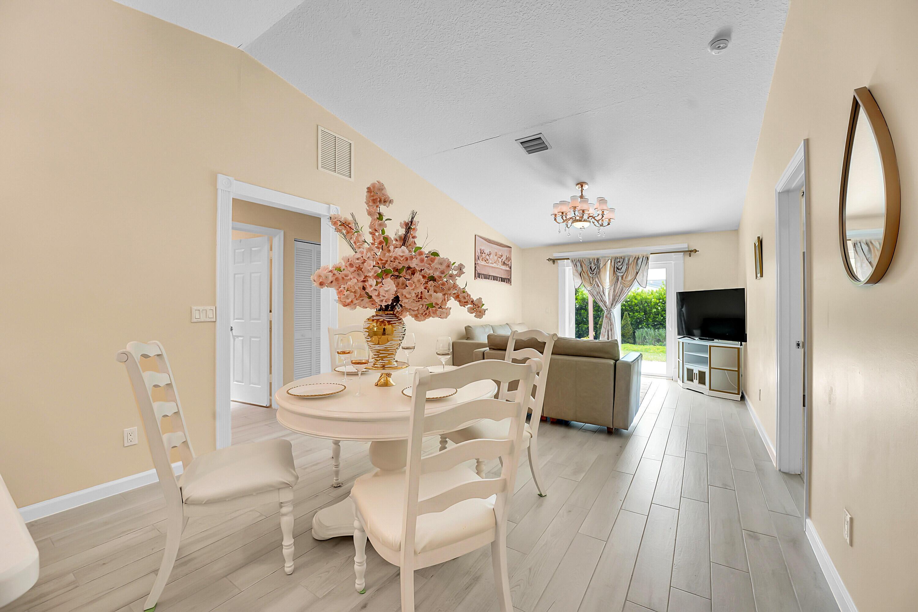 5715 SE Pine Avenue, Stuart, FL 34997, Stuart - Photo 5