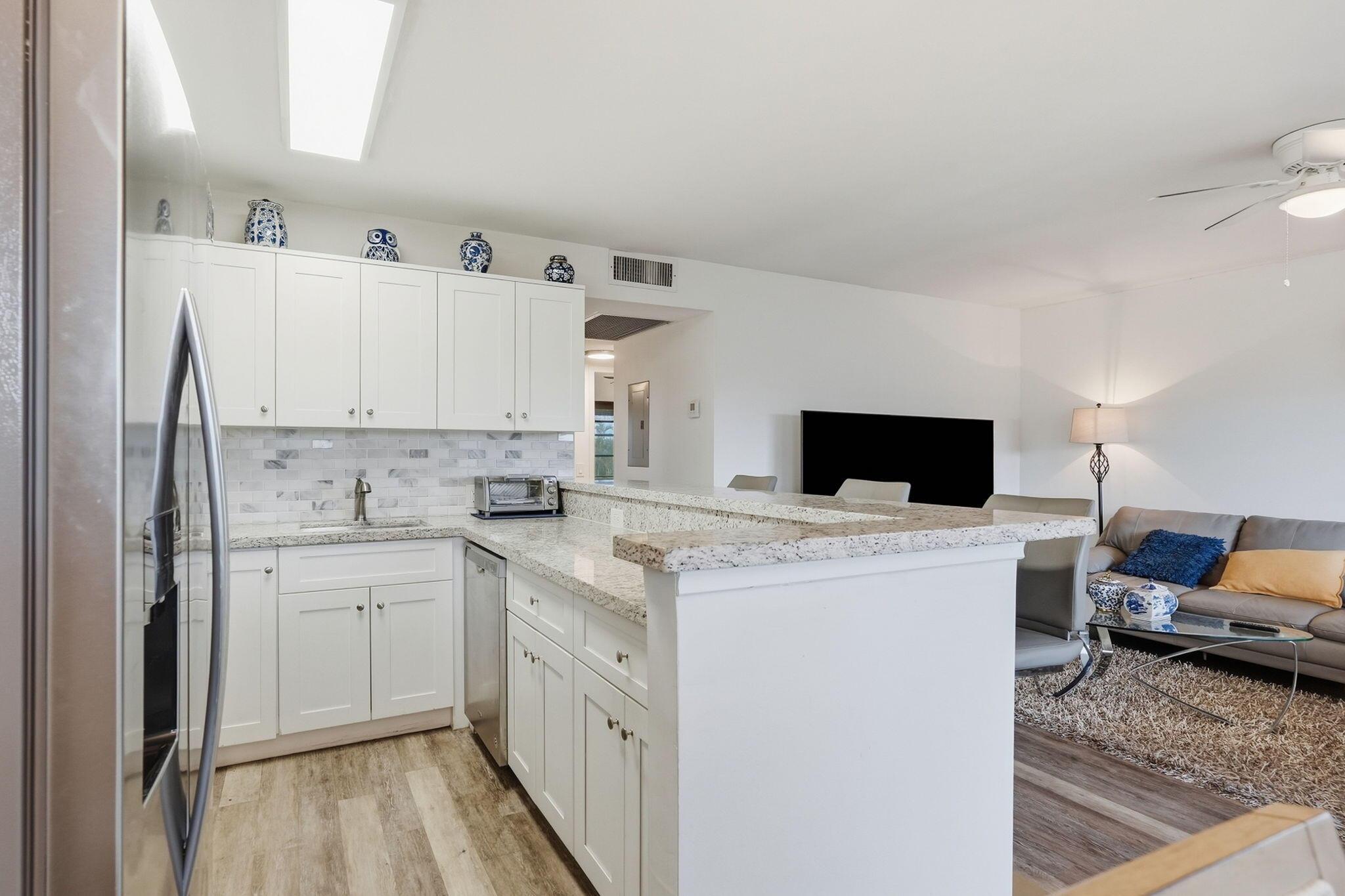 209 Brighton E, Boca Raton, FL 33434, Boca Raton - Photo 2