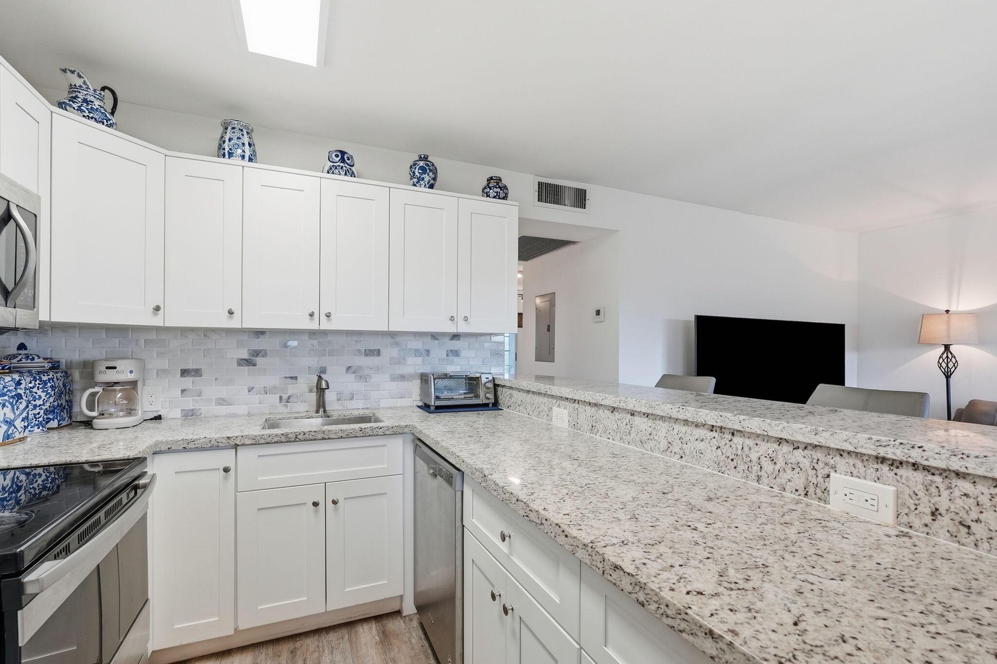 209 Brighton E, Boca Raton, FL 33434, Boca Raton - Photo 3