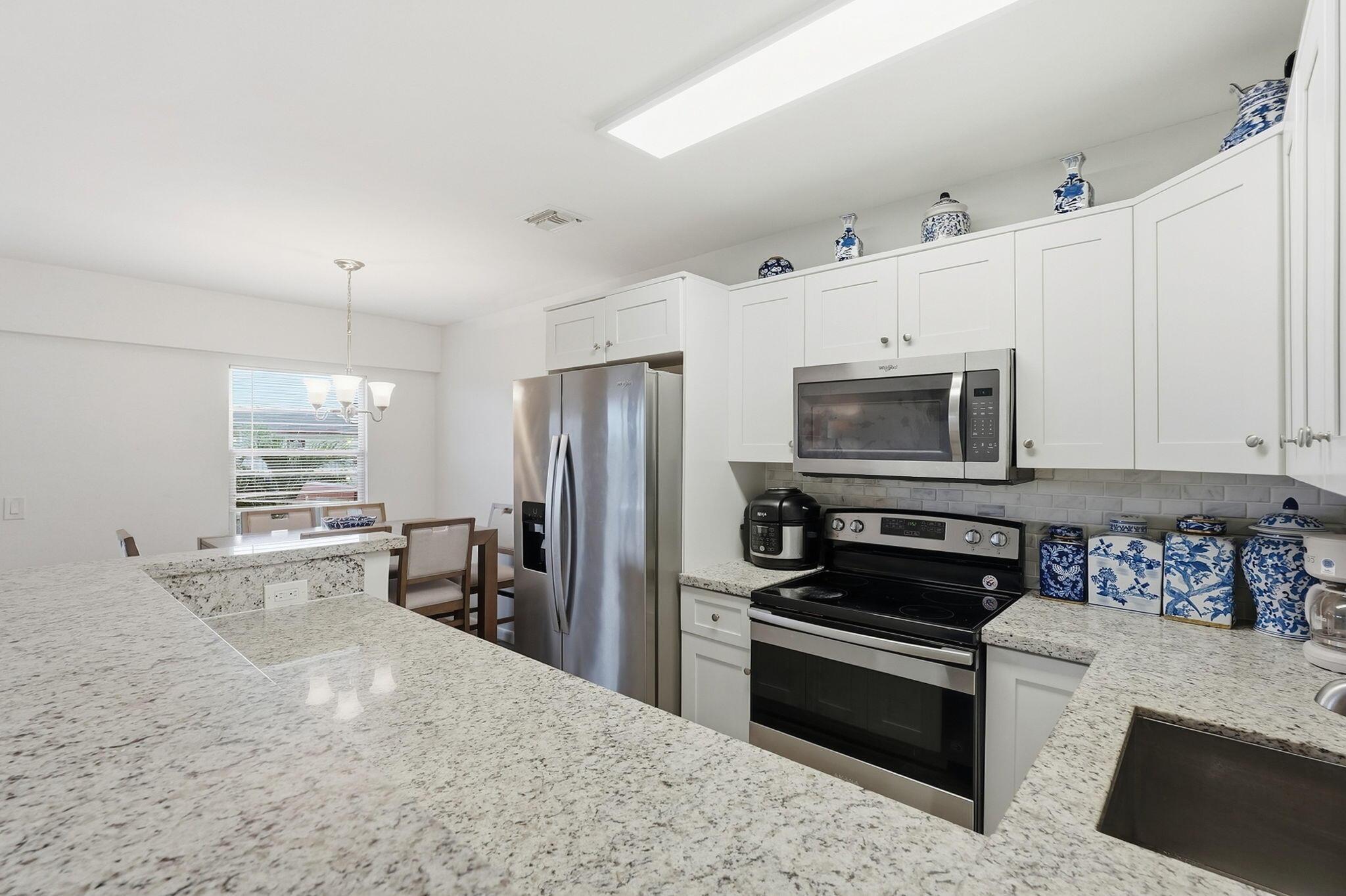 209 Brighton E, Boca Raton, FL 33434, Boca Raton - Photo 5