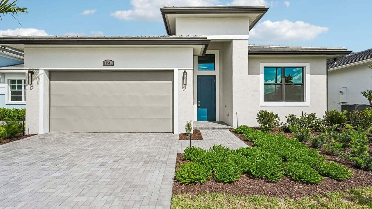 13566 SE Grovewood Drive, Port St. Lucie, FL 34984, Port St. Lucie - Photo 2