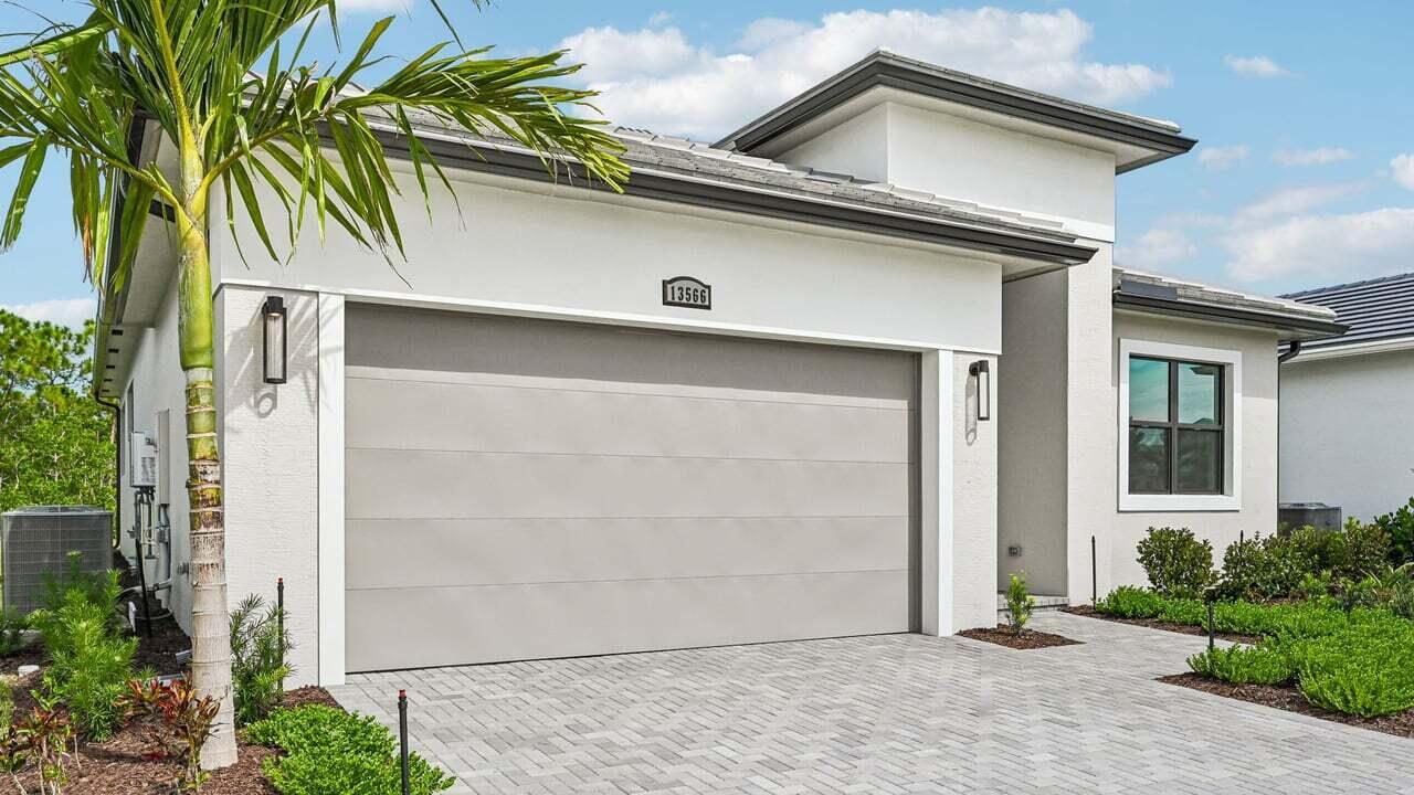13566 SE Grovewood Drive, Port St. Lucie, FL 34984, Port St. Lucie - Photo 3