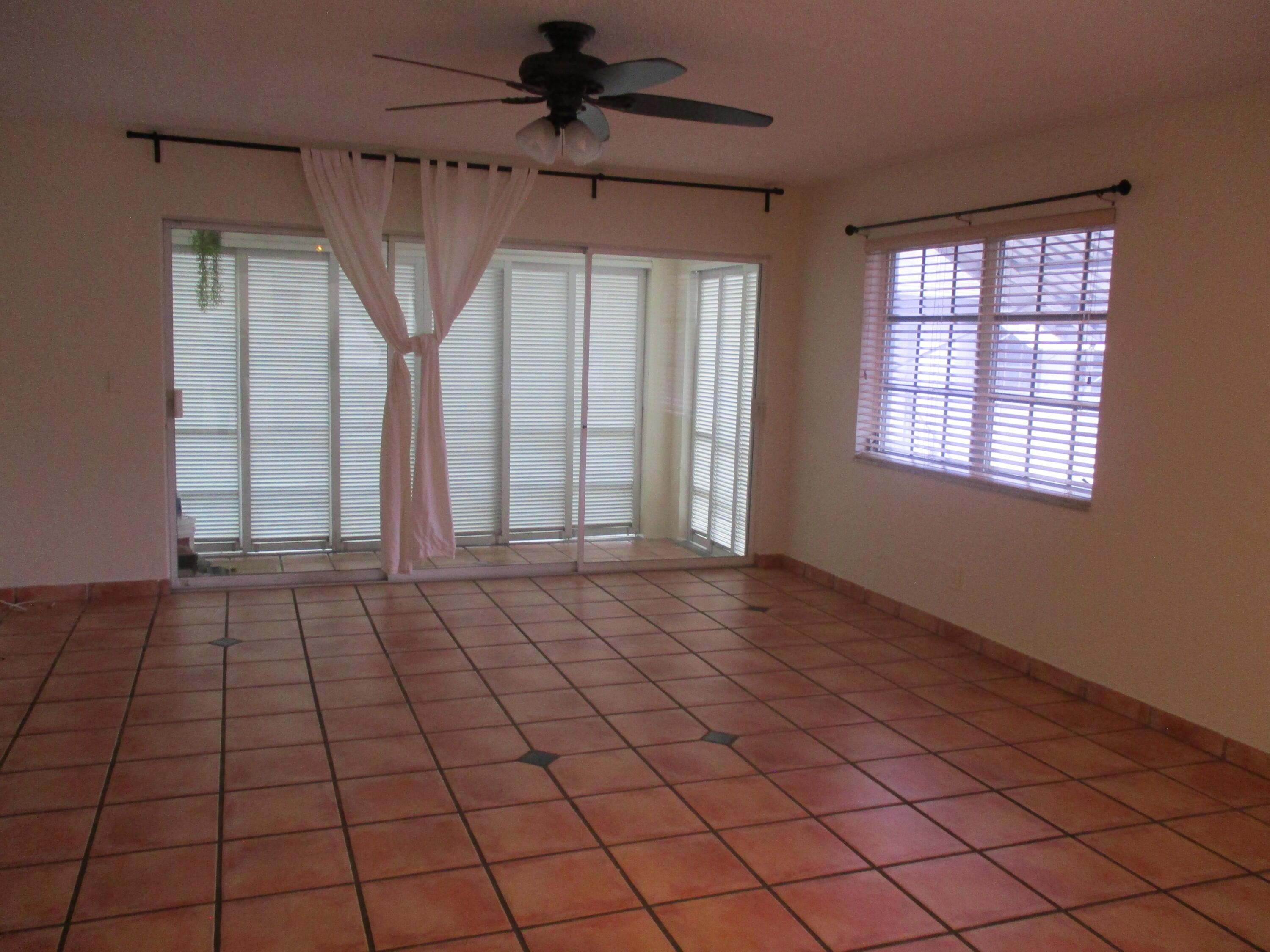 3720 HARRISON Street 3, Hollywood, FL 33021, Hollywood - Photo 3
