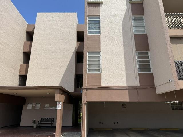 1900 W 68th Street D101, Hialeah, FL 33014, Hialeah