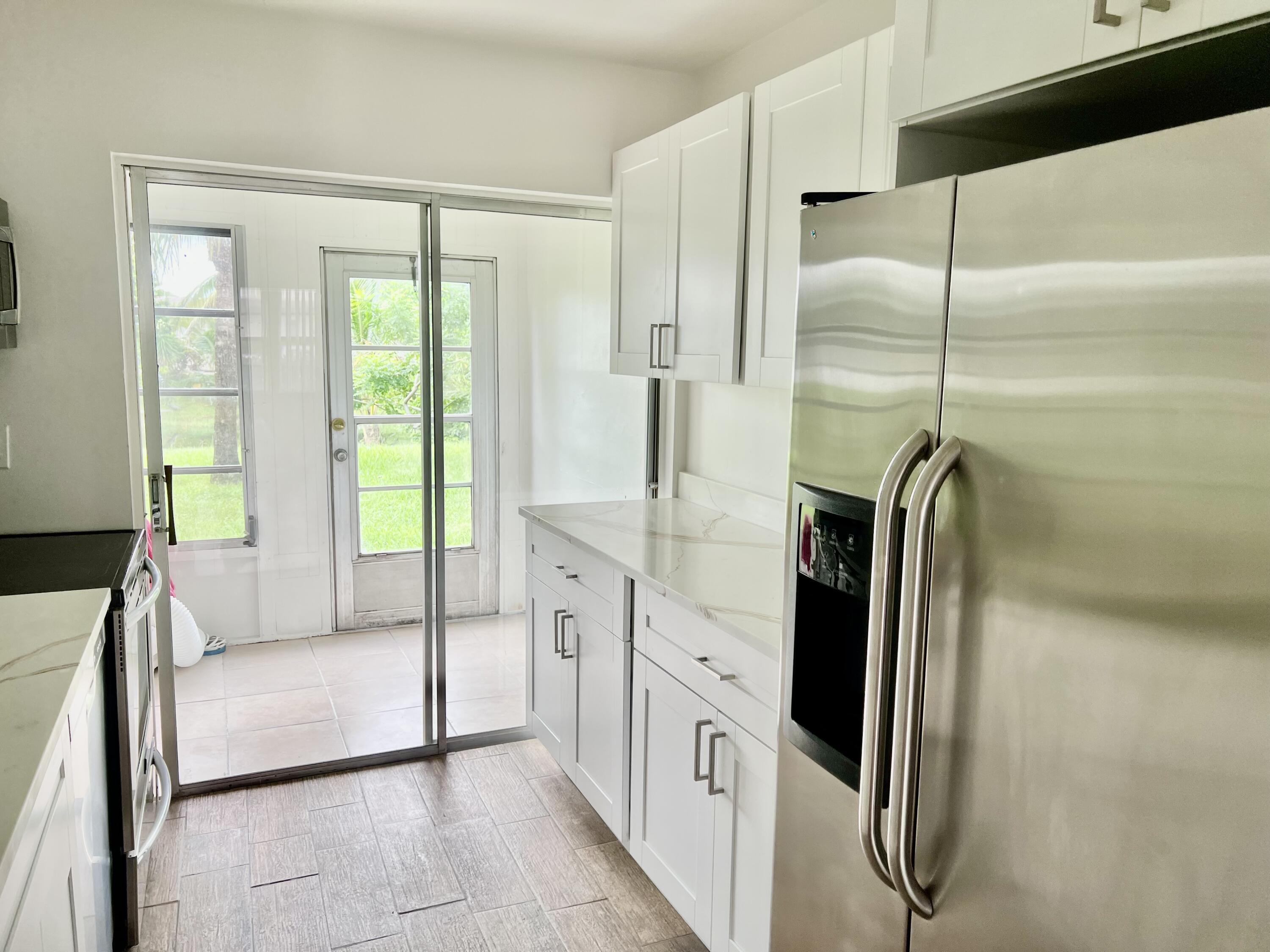 7205 NW 5TH Place 105, Margate, FL 33063, Margate - Photo 4