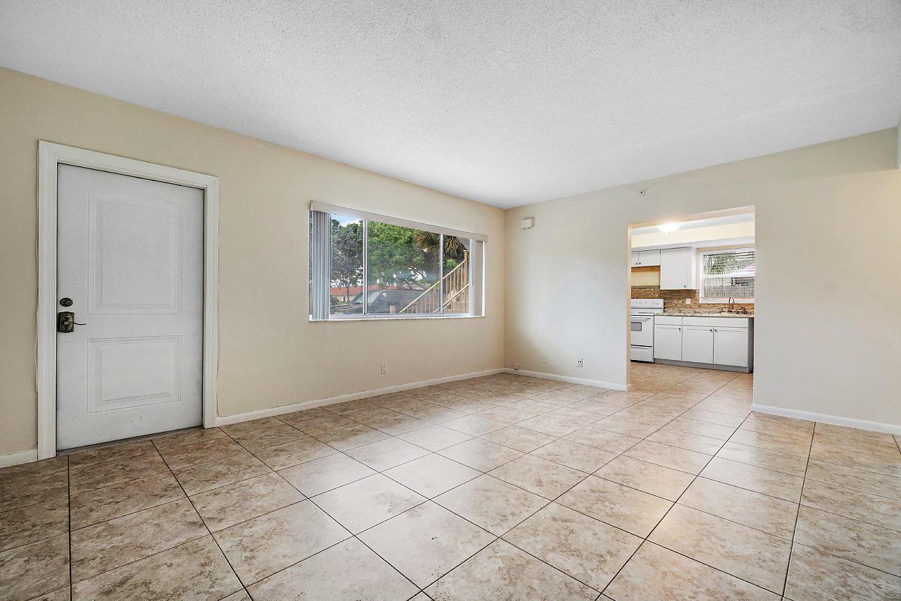 701 NE 7TH Avenue 4, Delray Beach, FL 33483, Delray Beach - Photo 5