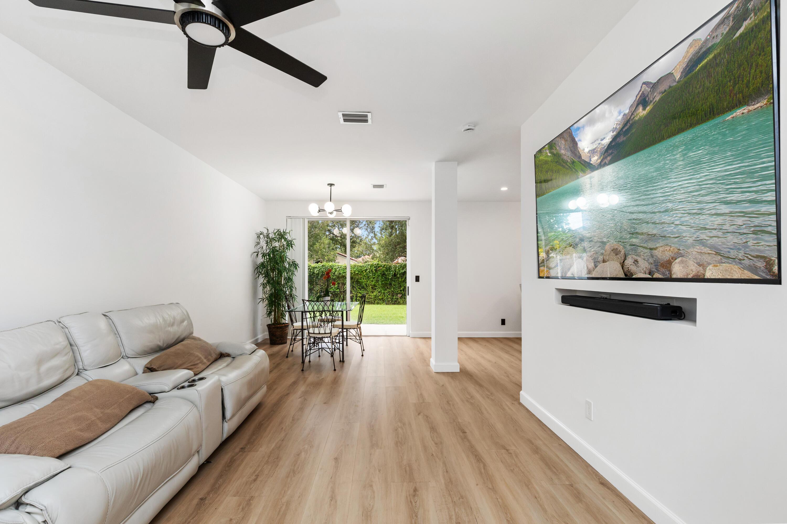 15266 SW 49TH Street, Davie, FL 33331, Davie - Photo 4