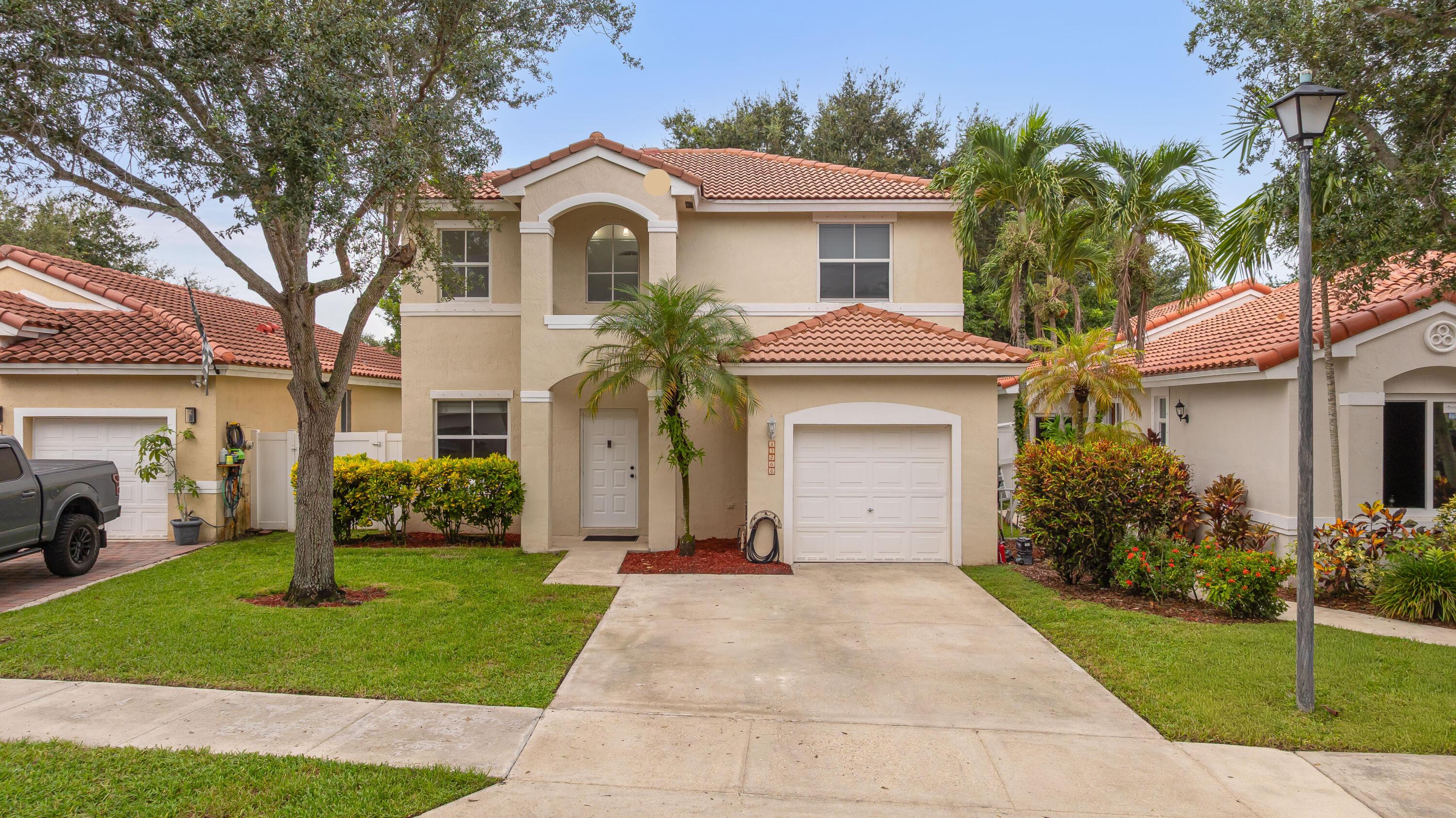 15266 SW 49TH Street, Davie, FL 33331, Davie - Photo 3