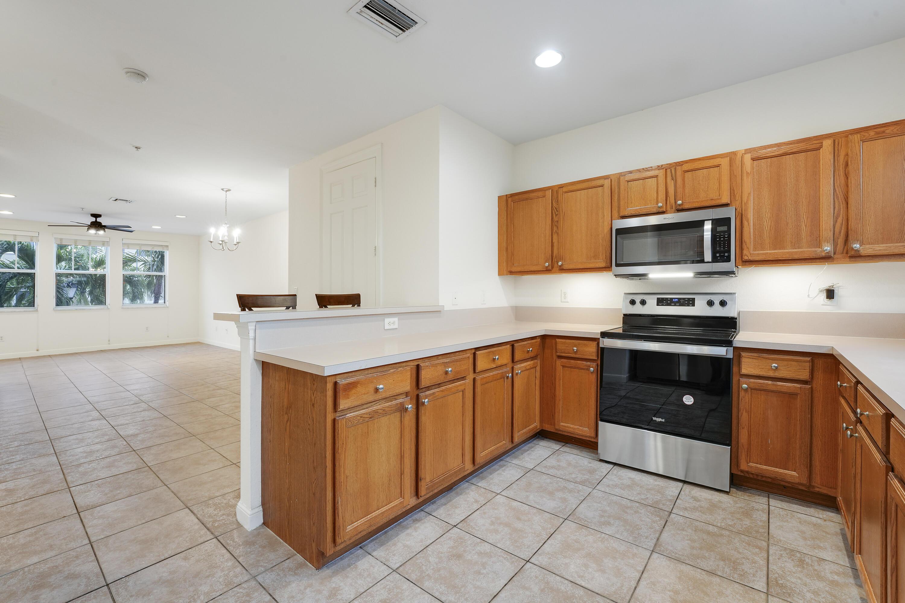1740 SAN BENITO Way 4, West Palm Beach, FL 33401, West Palm Beach - Photo 4