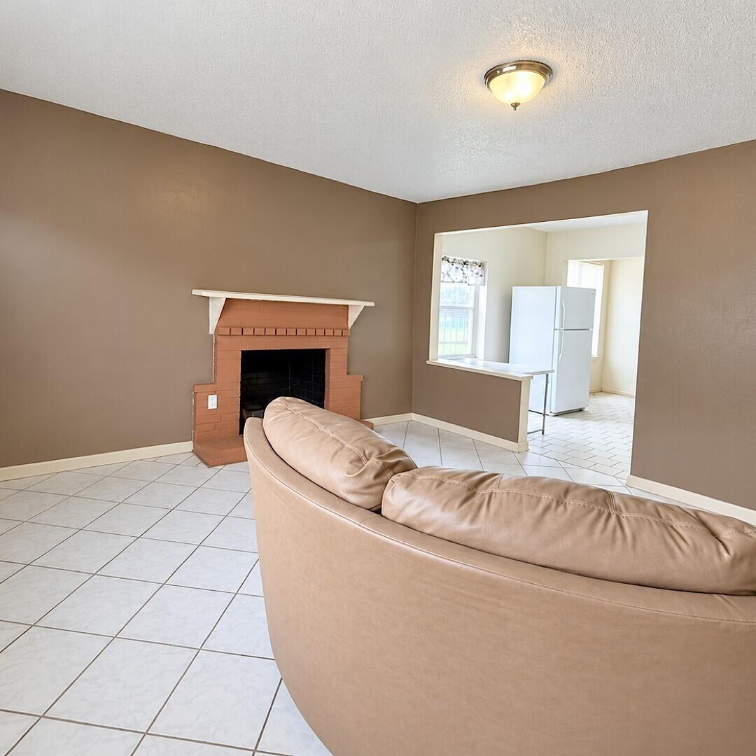 915 RUTLAND Street, Opa-Locka, FL 33054, Opa-Locka - Photo 2