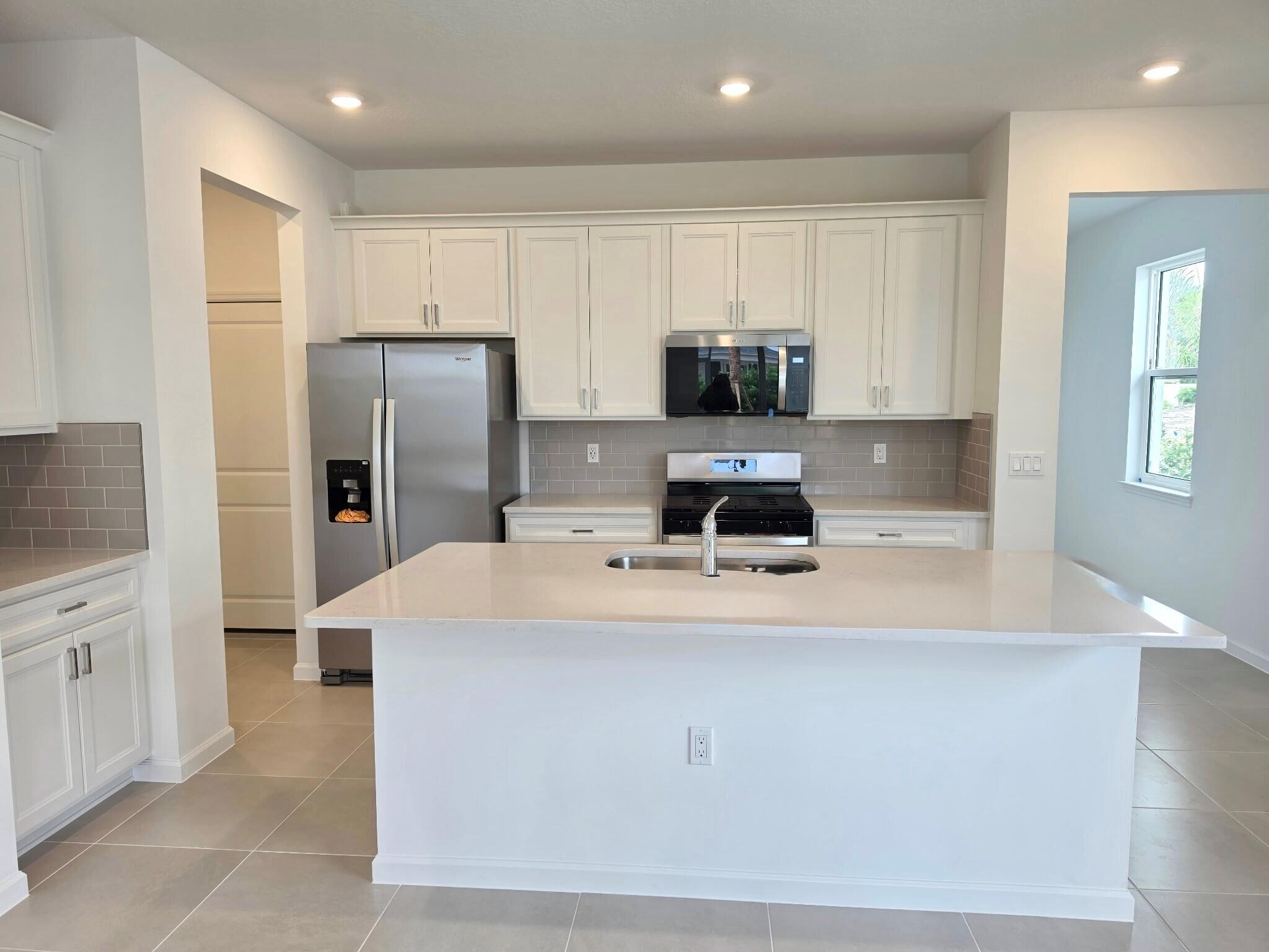 4340 Santa Maria 252 Ascent, Vero Beach, FL 32967, Vero Beach - Photo 4