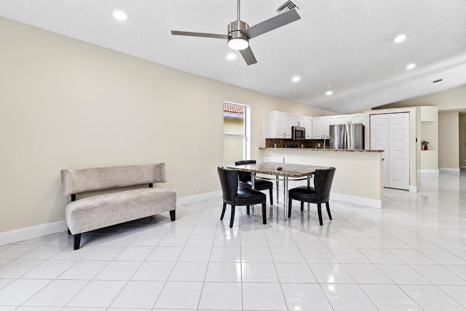 9676 Cherry Blossom Court, Boynton Beach, FL 33437, Boynton Beach - Photo 4