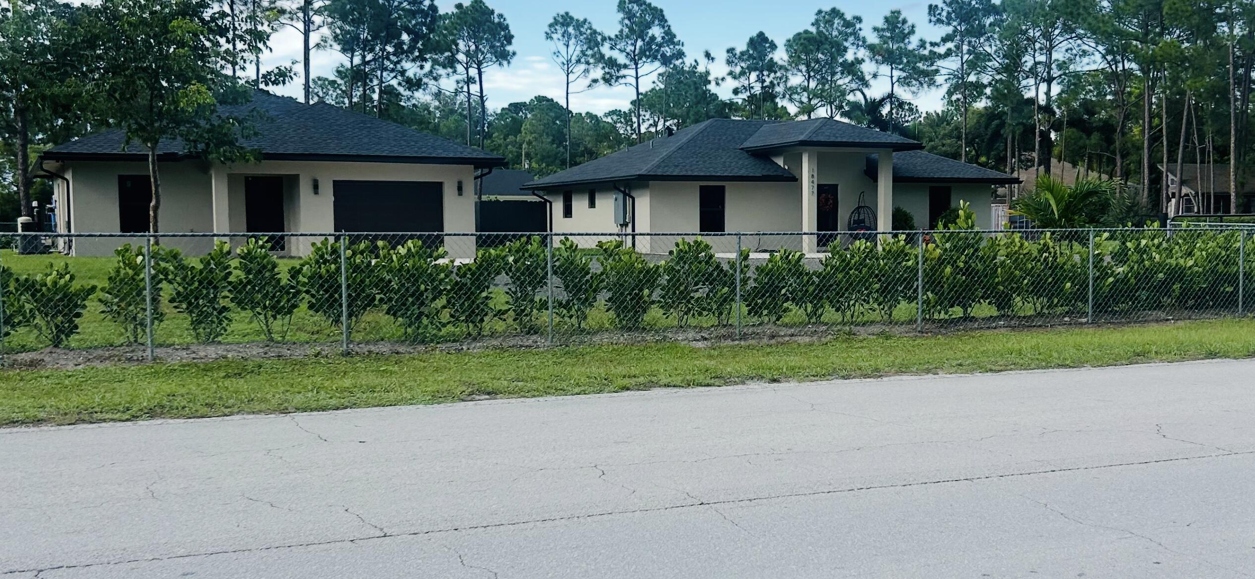 18477 Sycamore Drive W, The Acreage, FL 33470, The Acreage - Photo 2