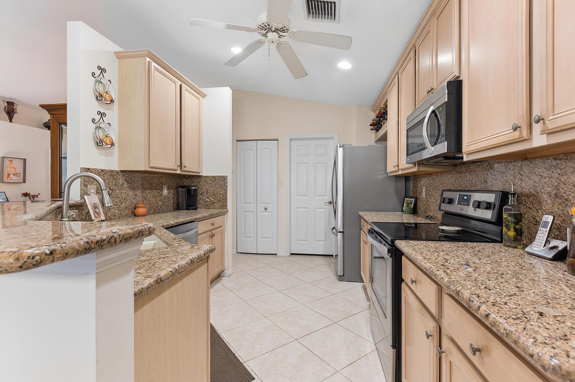 5293 TOSCANA Trail, Boynton Beach, FL 33437, Boynton Beach - Photo 4