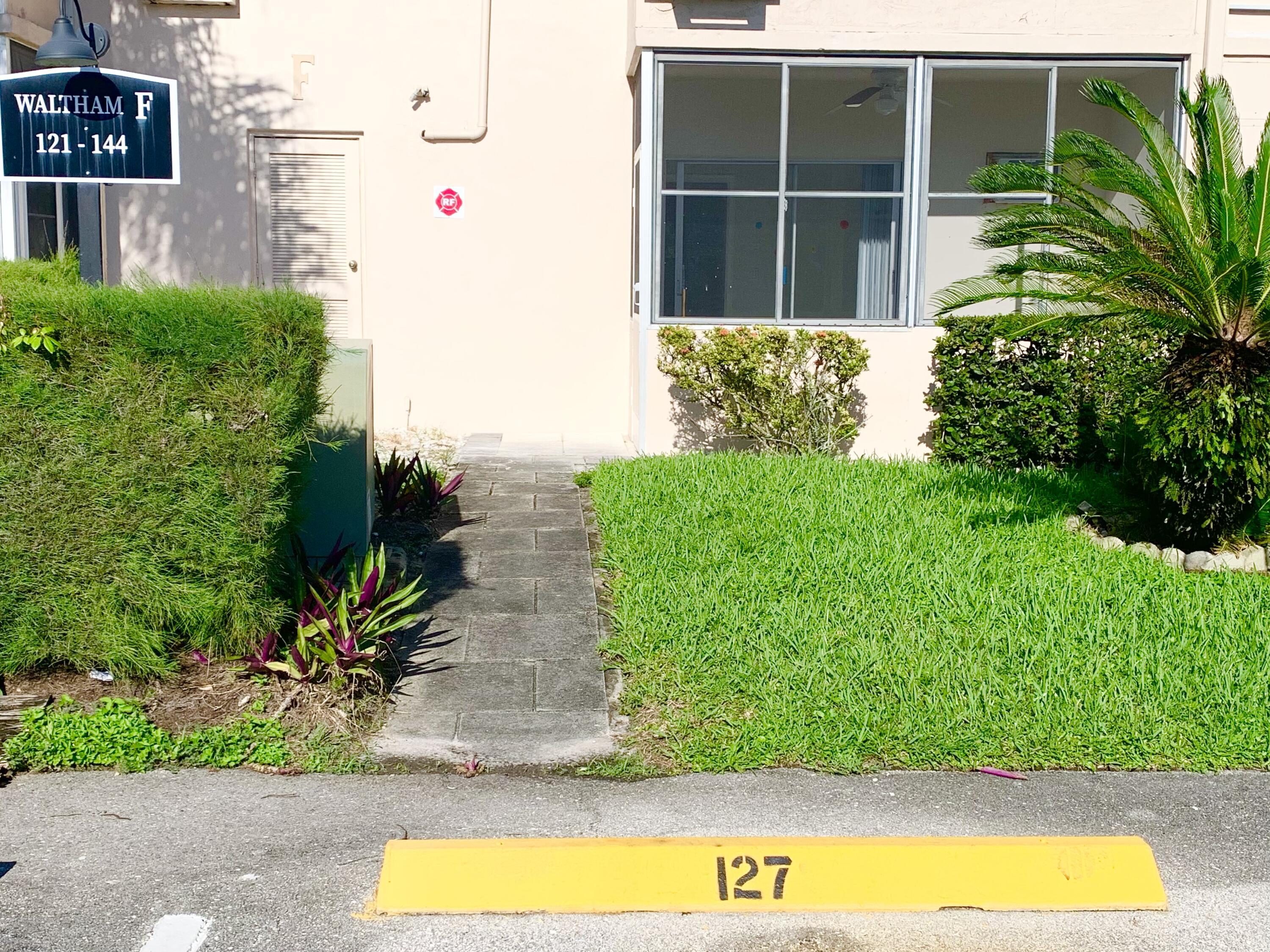 127 Waltham F, West Palm Beach, FL 33417, West Palm Beach - Photo 4