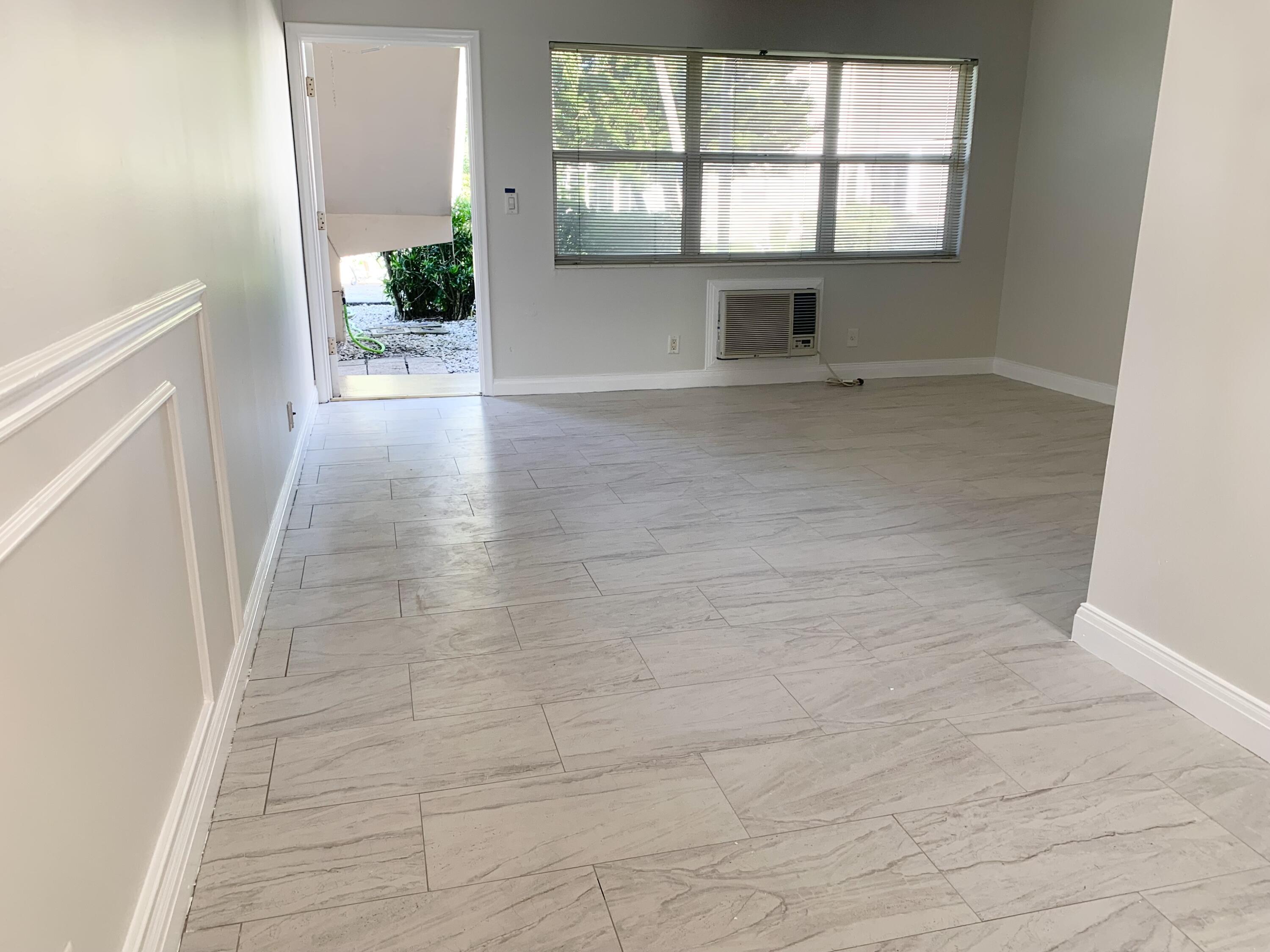 127 Waltham F, West Palm Beach, FL 33417, West Palm Beach - Photo 5
