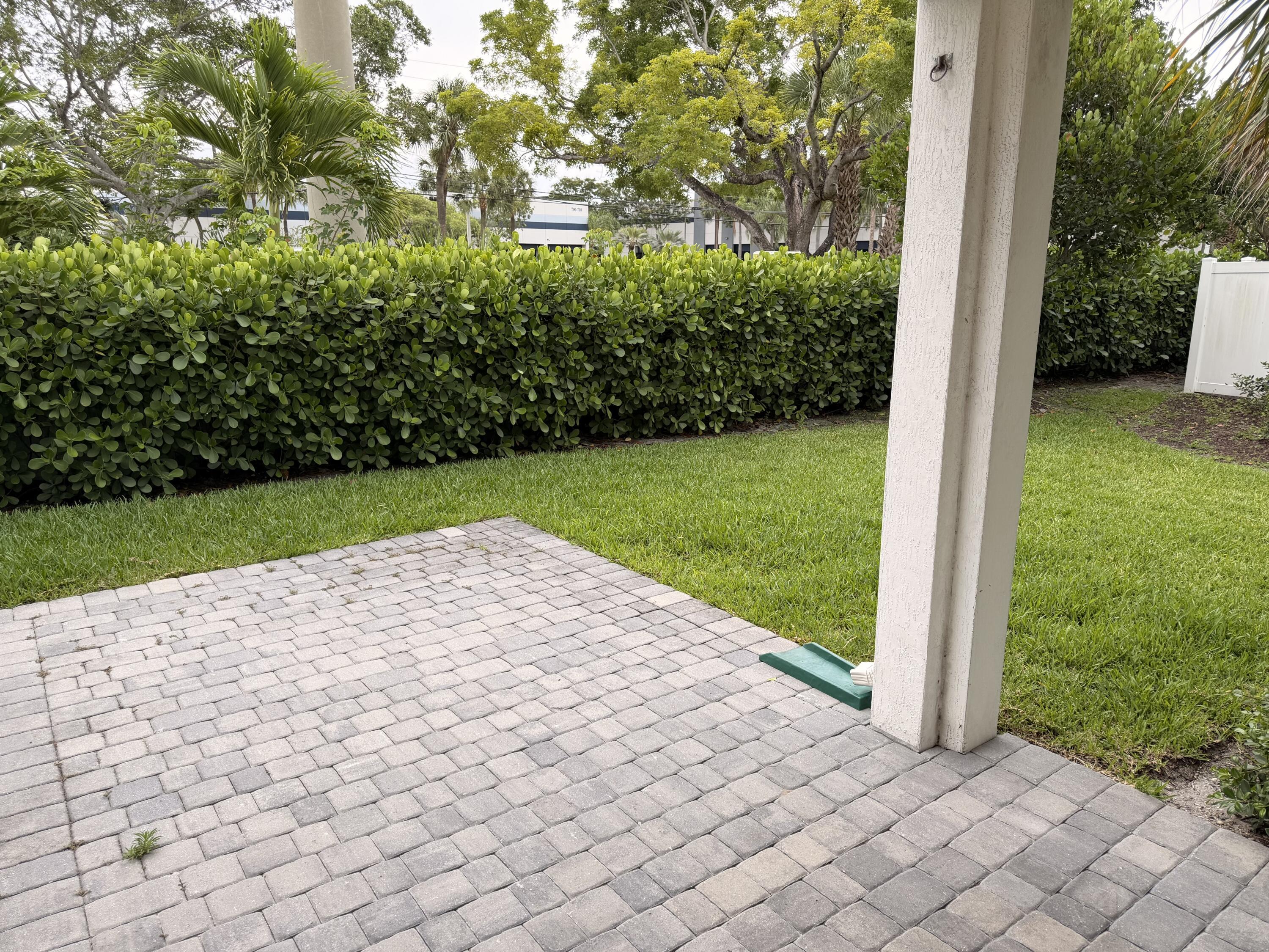 562 PARSONS Way, Deerfield Beach, FL 33442, Deerfield Beach - Photo 3