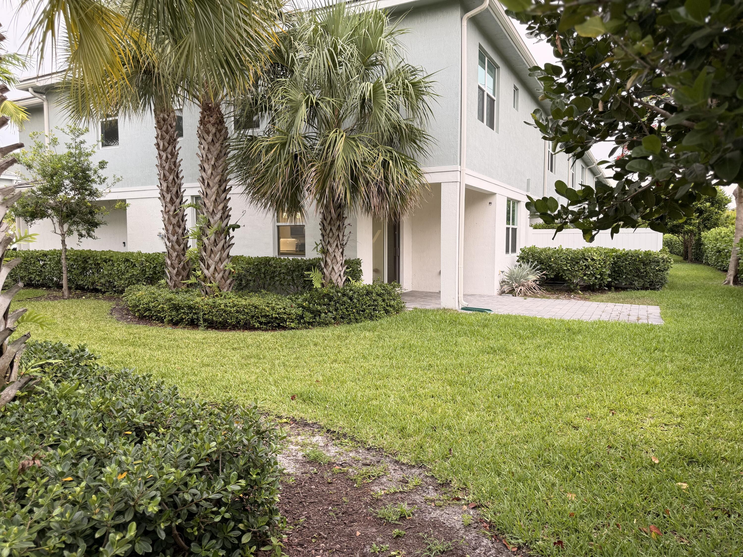 562 PARSONS Way, Deerfield Beach, FL 33442, Deerfield Beach - Photo 5