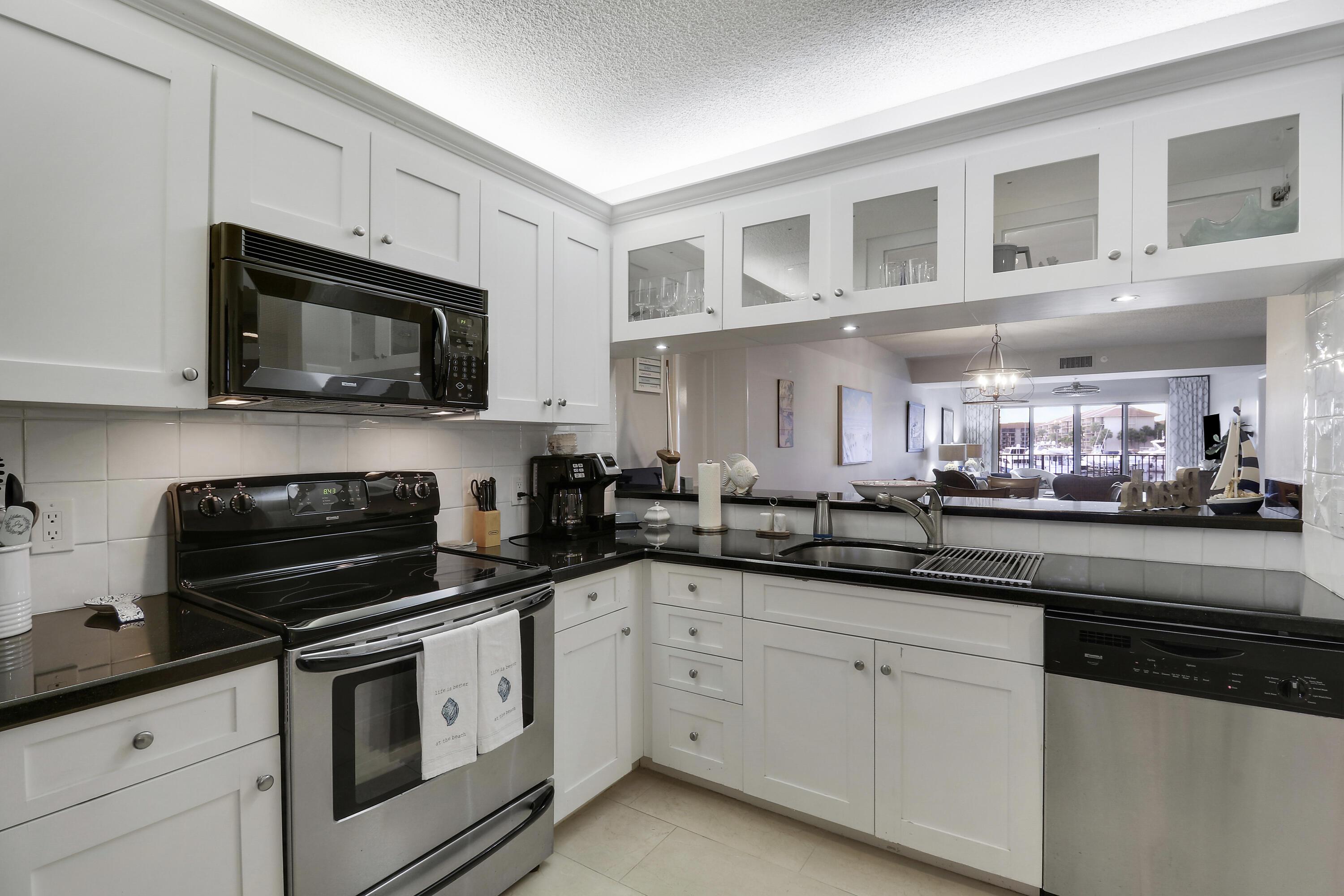 1601 Marina Isle Way 202, Jupiter, FL 33477, Jupiter - Photo 5