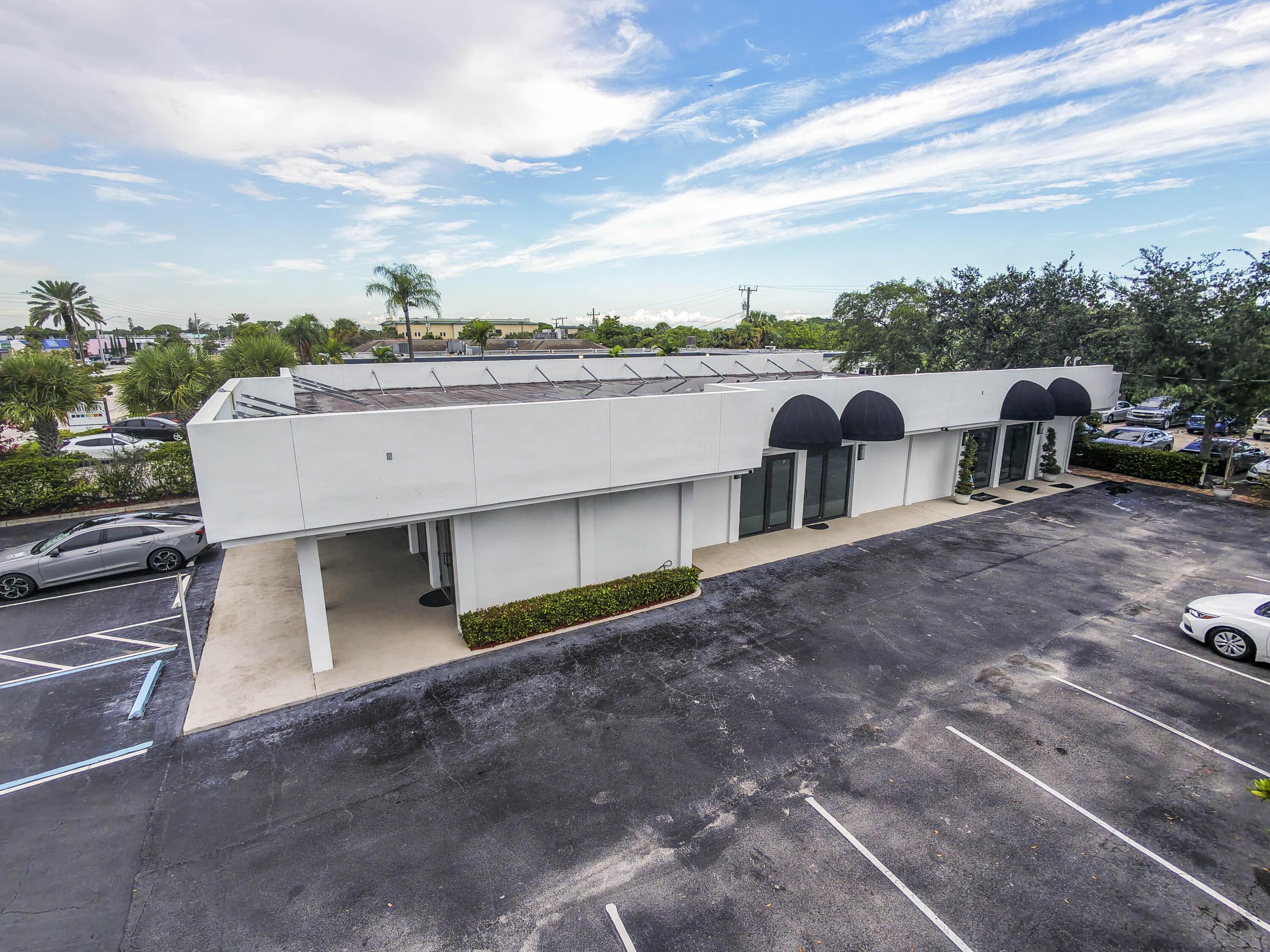517 Northlake Boulevard 2, North Palm Beach, FL 33408, North Palm Beach
