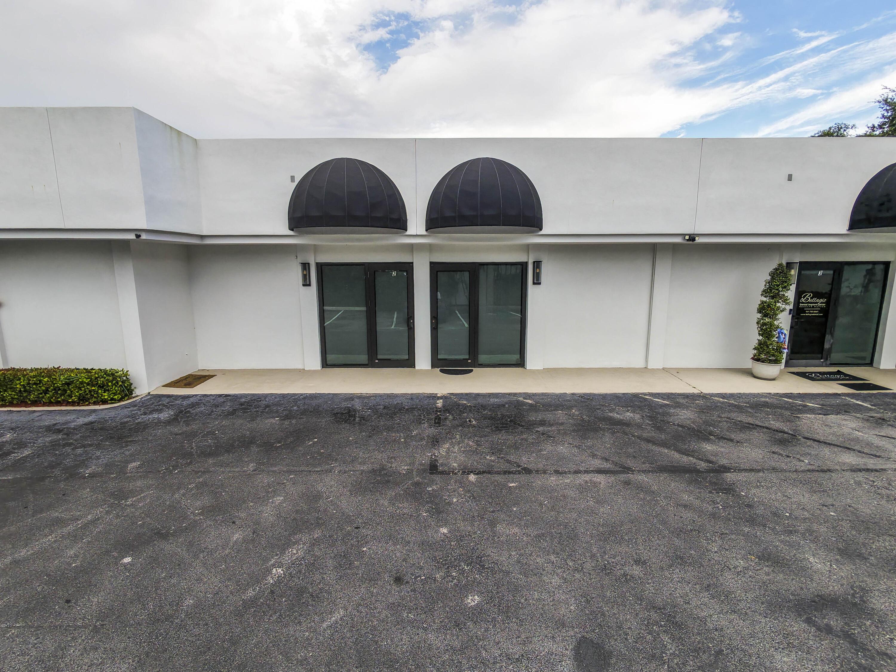 517 Northlake Boulevard 2, North Palm Beach, FL 33408, North Palm Beach - Photo 3