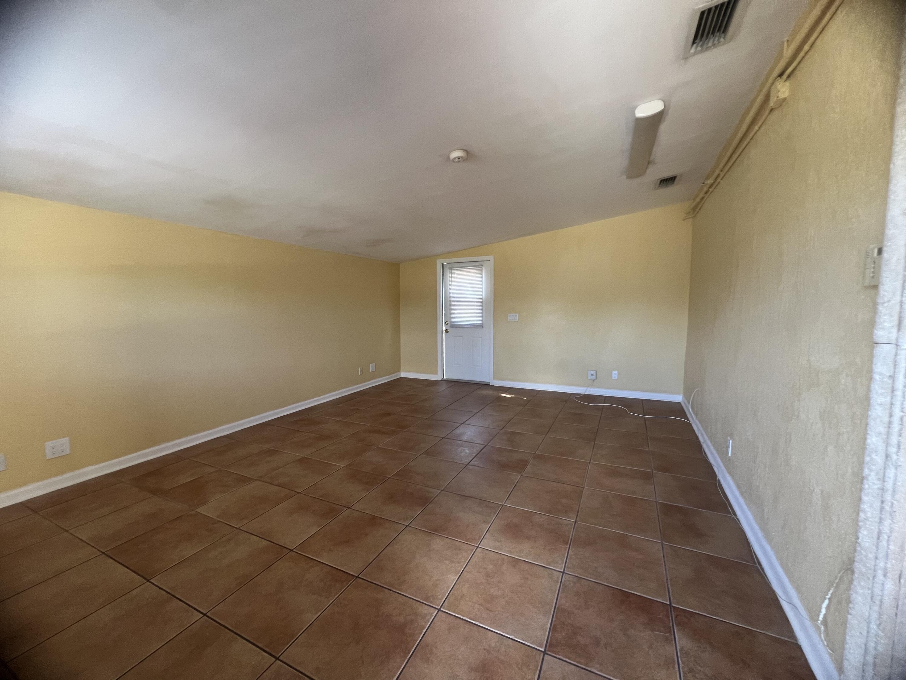 4052 Collin Drive, West Palm Beach, FL 33406, West Palm Beach - Photo 3