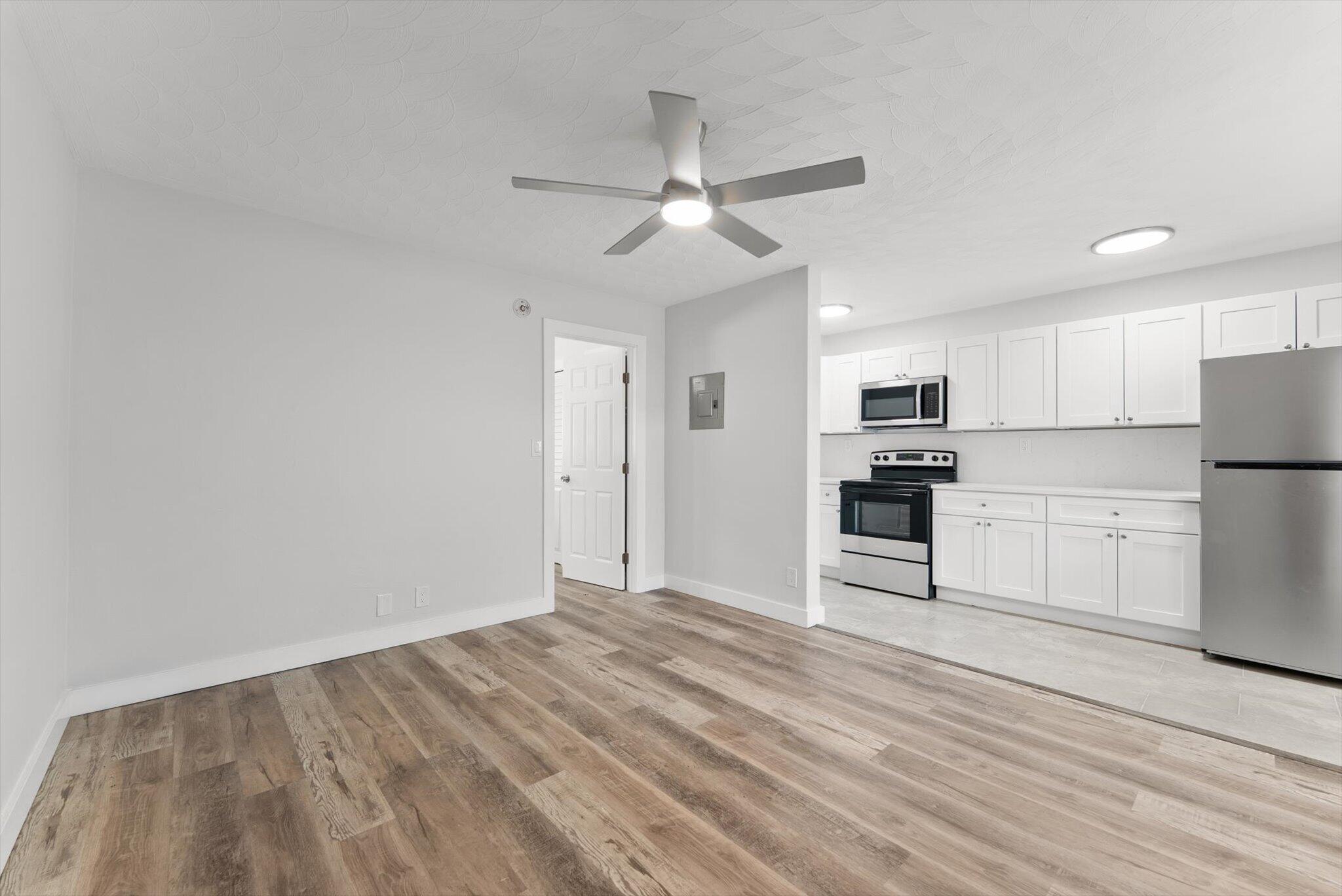 1632 NE 4th Place 2, Fort Lauderdale, FL 33301, Fort Lauderdale - Photo 2